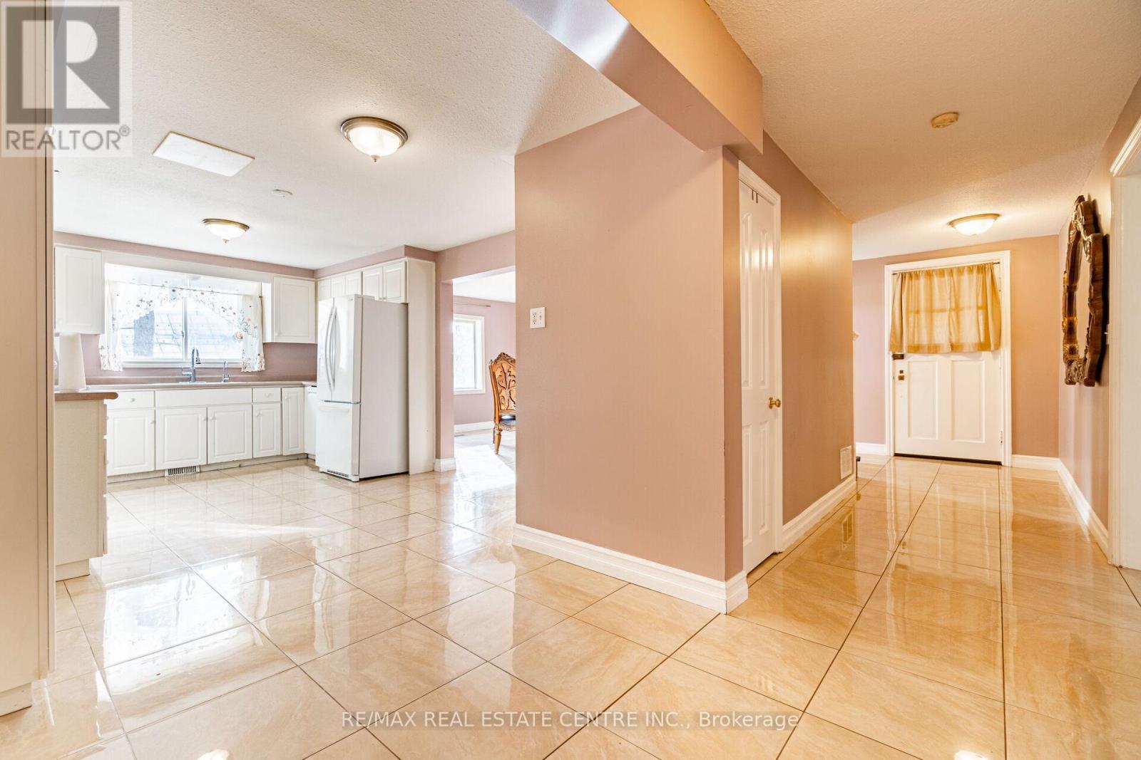 8681 Canyon Road, Milton, Ontario  L0P 1B0 - Photo 13 - W13467074