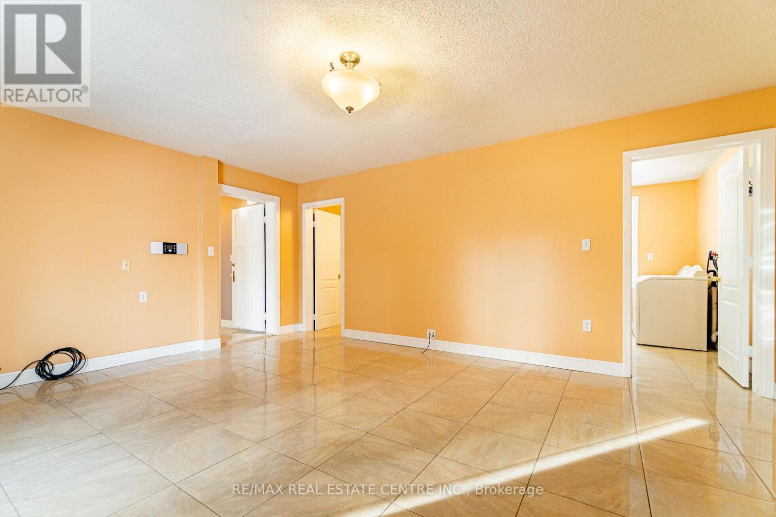 8681 Canyon Road, Milton, Ontario  L0P 1B0 - Photo 15 - W13467074