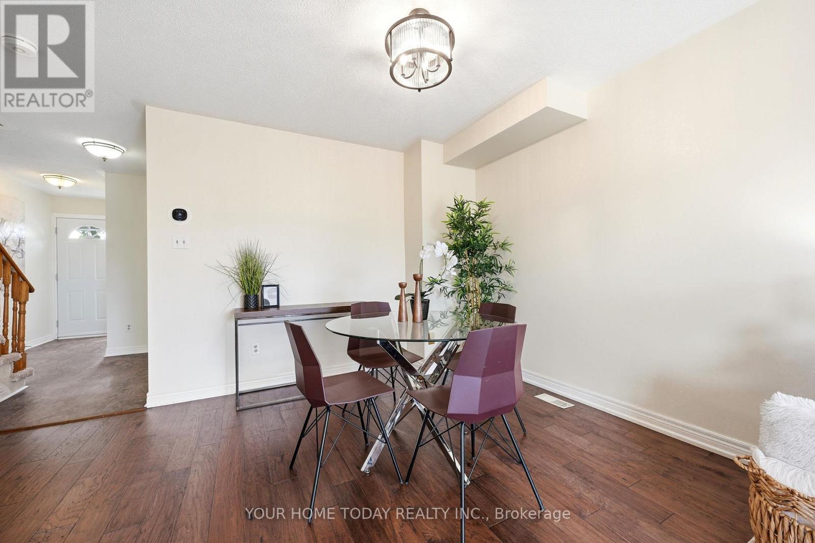 29 Corey Circle, Halton Hills (Georgetown), Ontario  L7G 5L7 - Photo 6 - W13467444