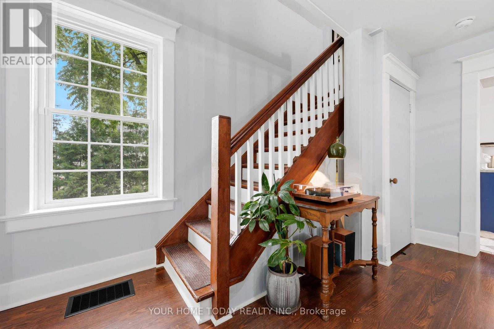 7 Albert Street, Halton Hills (Georgetown), Ontario  L7G 2A8 - Photo 16 - W13468442