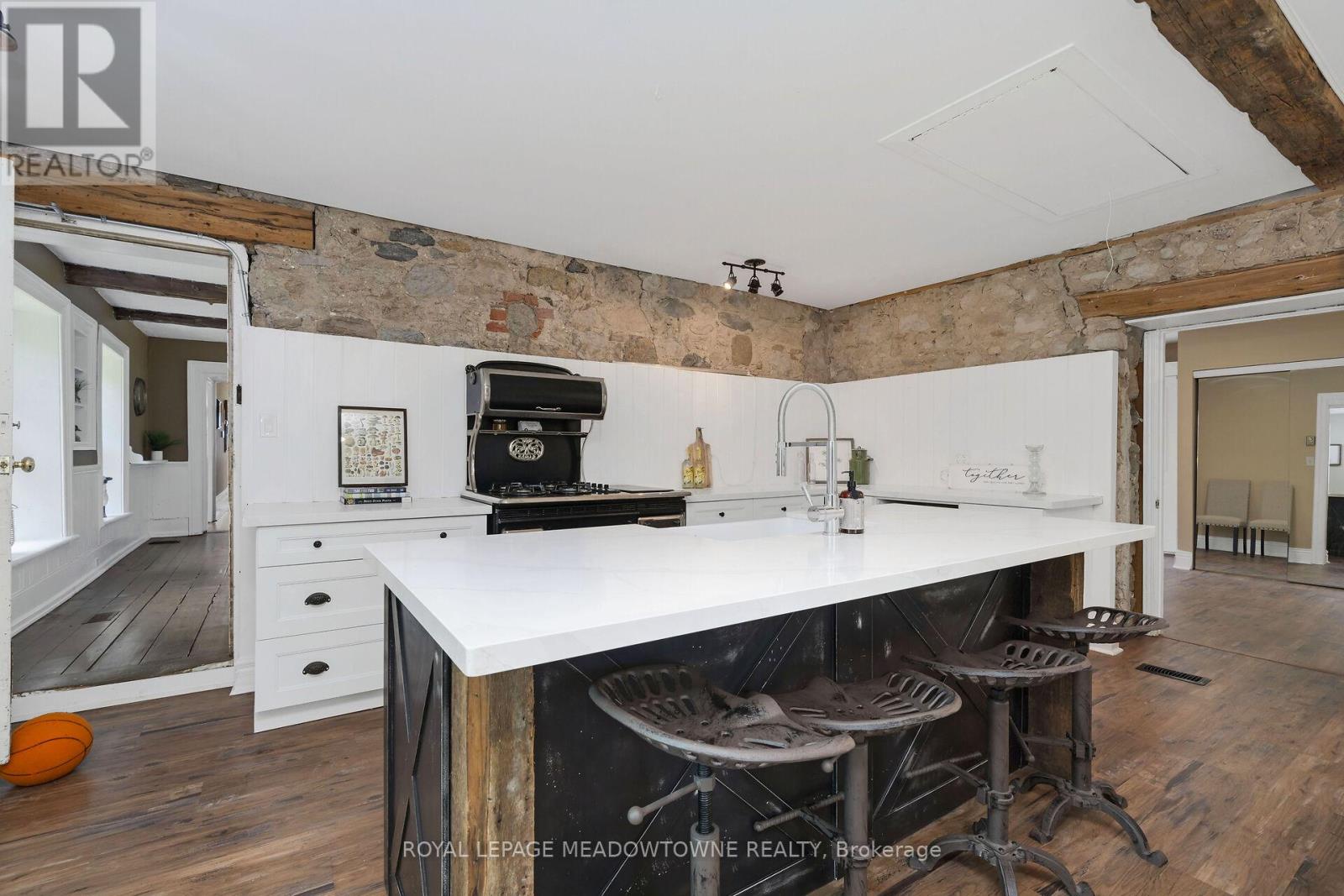 5595 25 Side Road, Milton (Na Rural Nassagaweya), Ontario  L7J 2L7 - Photo 15 - W13469504