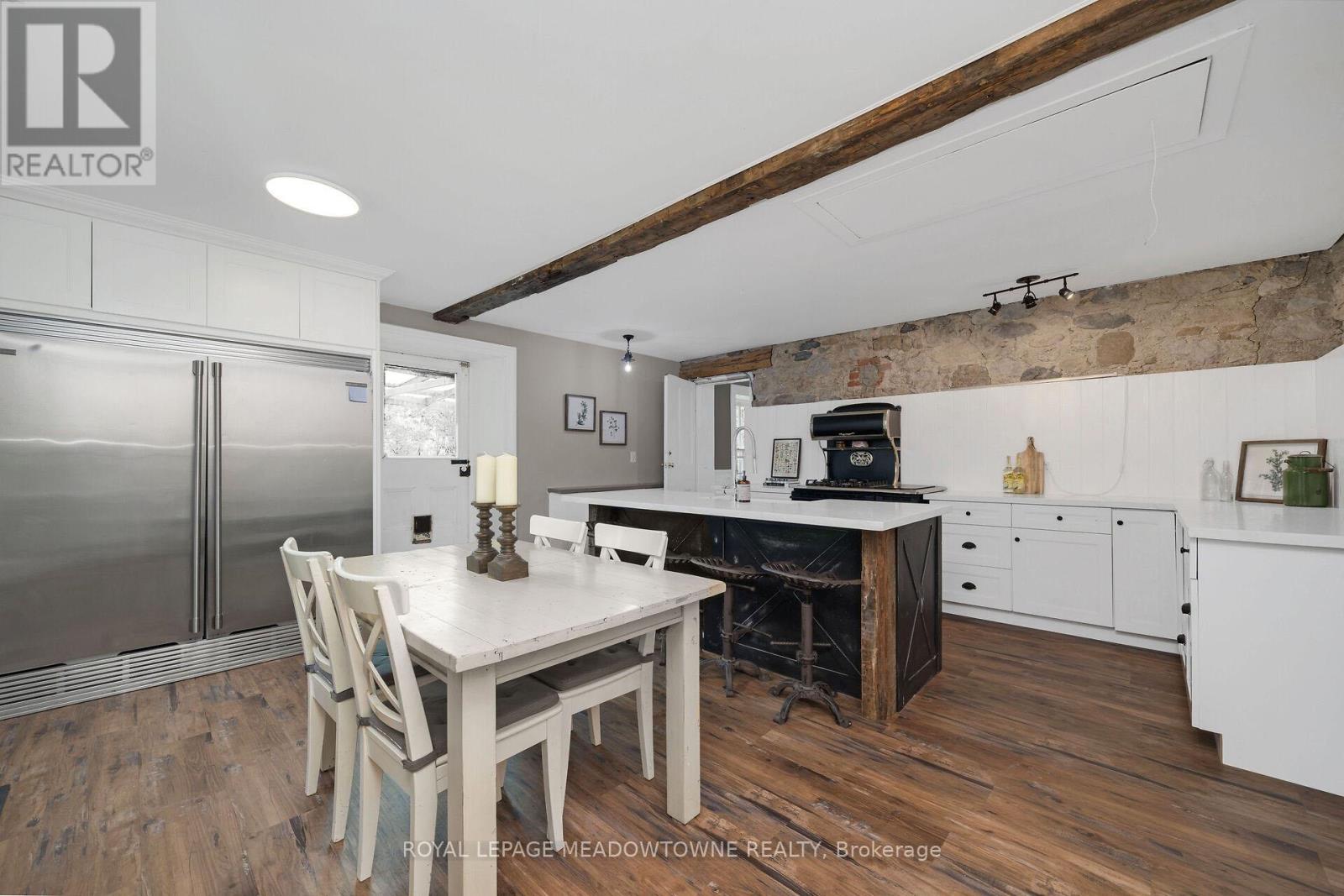 5595 25 Side Road, Milton (Na Rural Nassagaweya), Ontario  L7J 2L7 - Photo 7 - W13469504