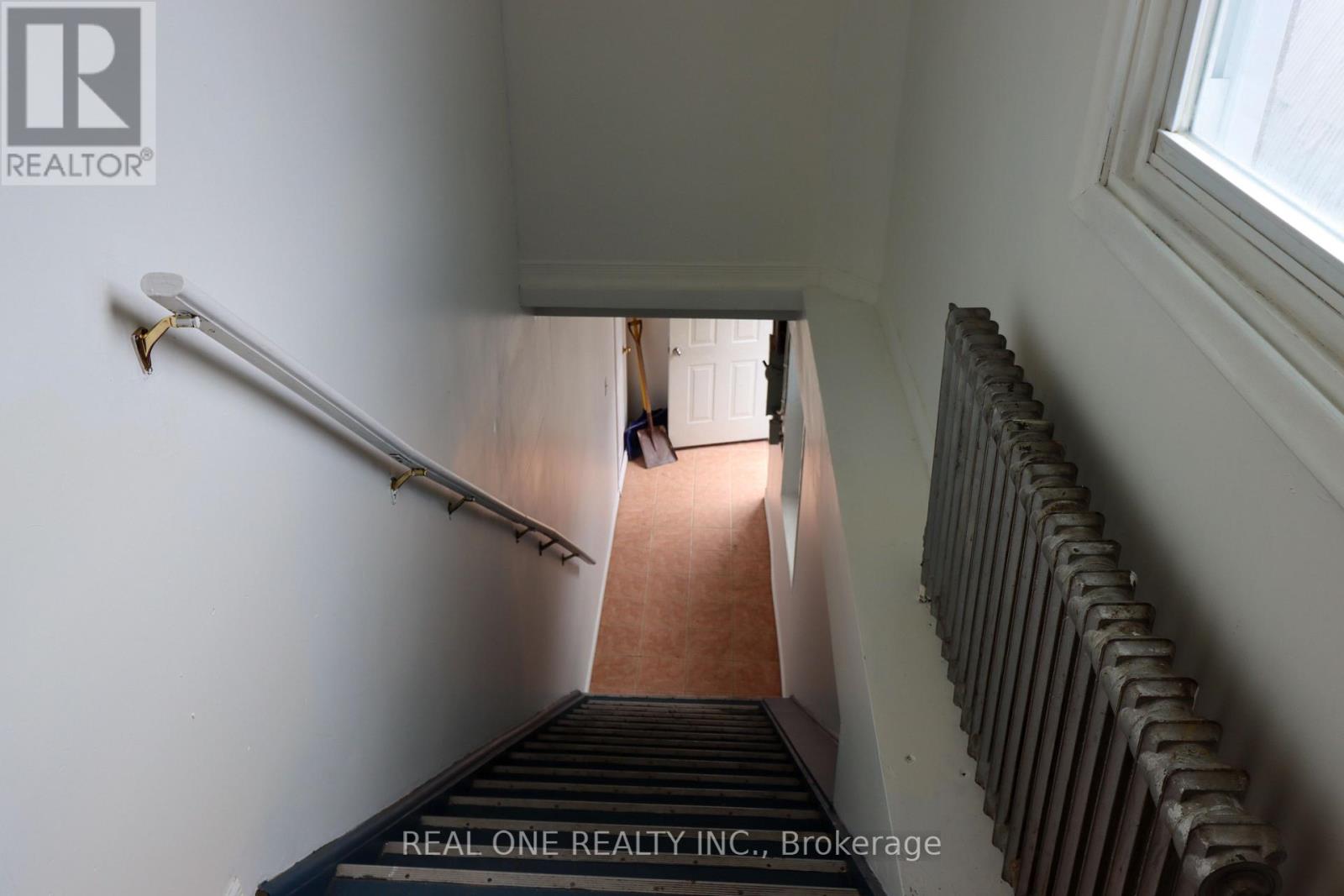 Apartment B - 10 Mill Street E, Halton Hills (Ac Acton), Ontario  L7J 1G9 - Photo 21 - W13470524
