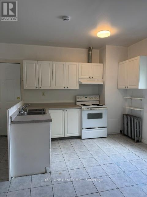 Apartment B - 10 Mill Street E, Halton Hills (Ac Acton), Ontario  L7J 1G9 - Photo 4 - W13470524