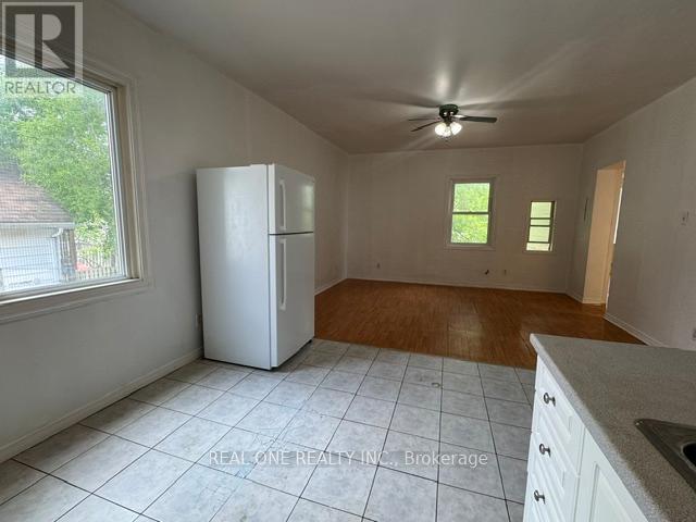 Apartment B - 10 Mill Street E, Halton Hills (Ac Acton), Ontario  L7J 1G9 - Photo 8 - W13470524