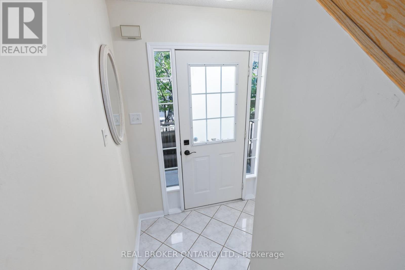 59 Seed House Lane, Halton Hills (Georgetown), Ontario  L7G 6K4 - Photo 3 - W13471016