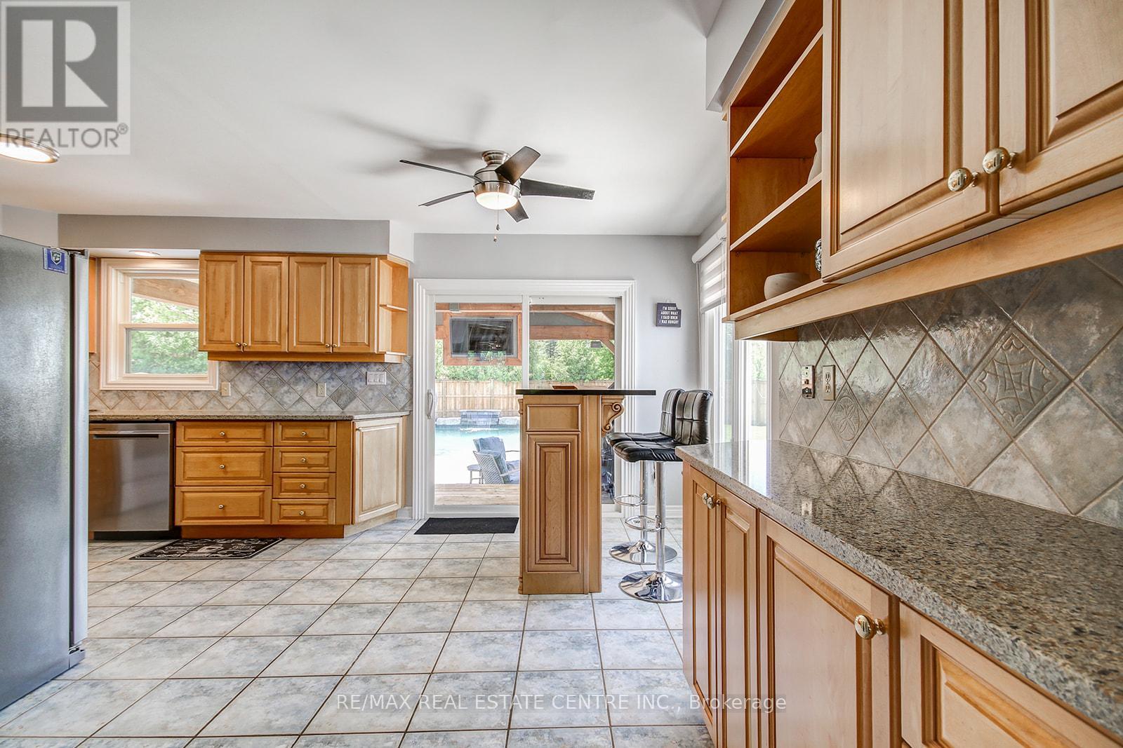 200 Delrex Boulevard, Halton Hills (Georgetown), Ontario  L7G 4E7 - Photo 14 - W13477276