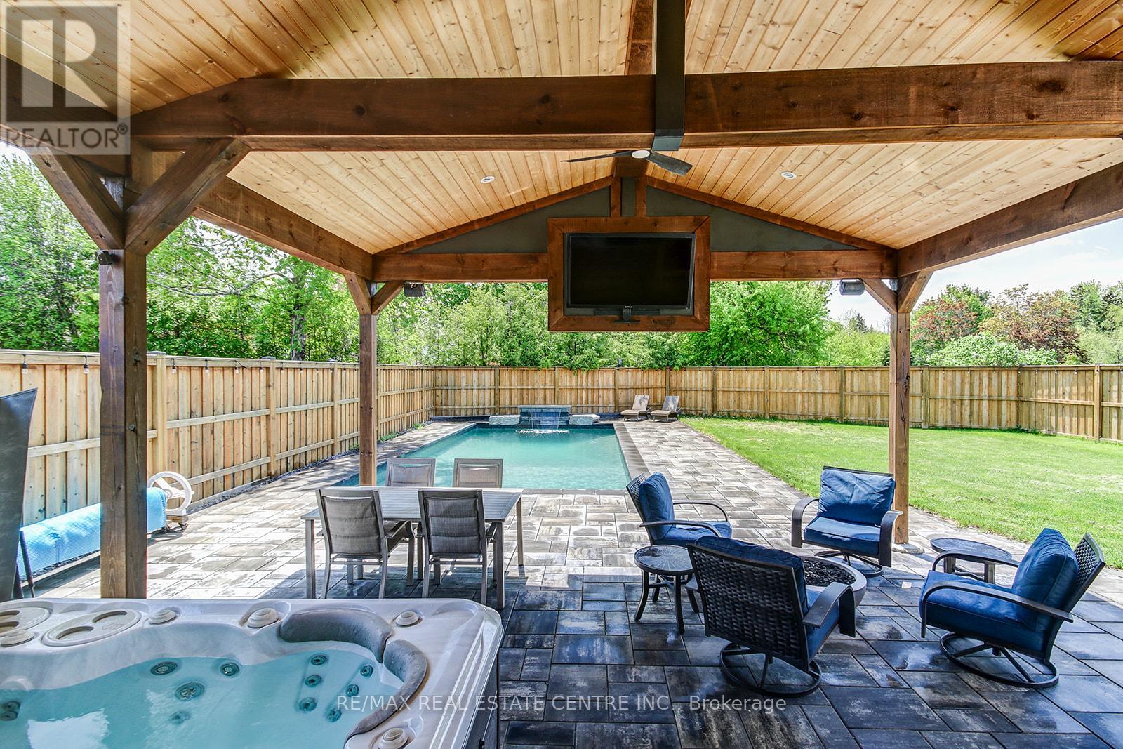 200 Delrex Boulevard, Halton Hills (Georgetown), Ontario  L7G 4E7 - Photo 26 - W13477276