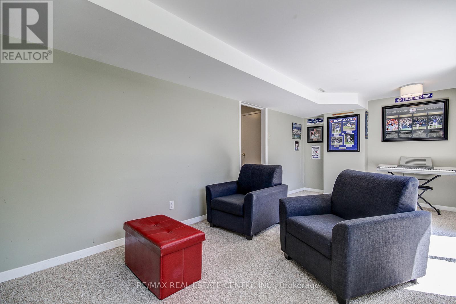 200 Delrex Boulevard, Halton Hills (Georgetown), Ontario  L7G 4E7 - Photo 8 - W13477276