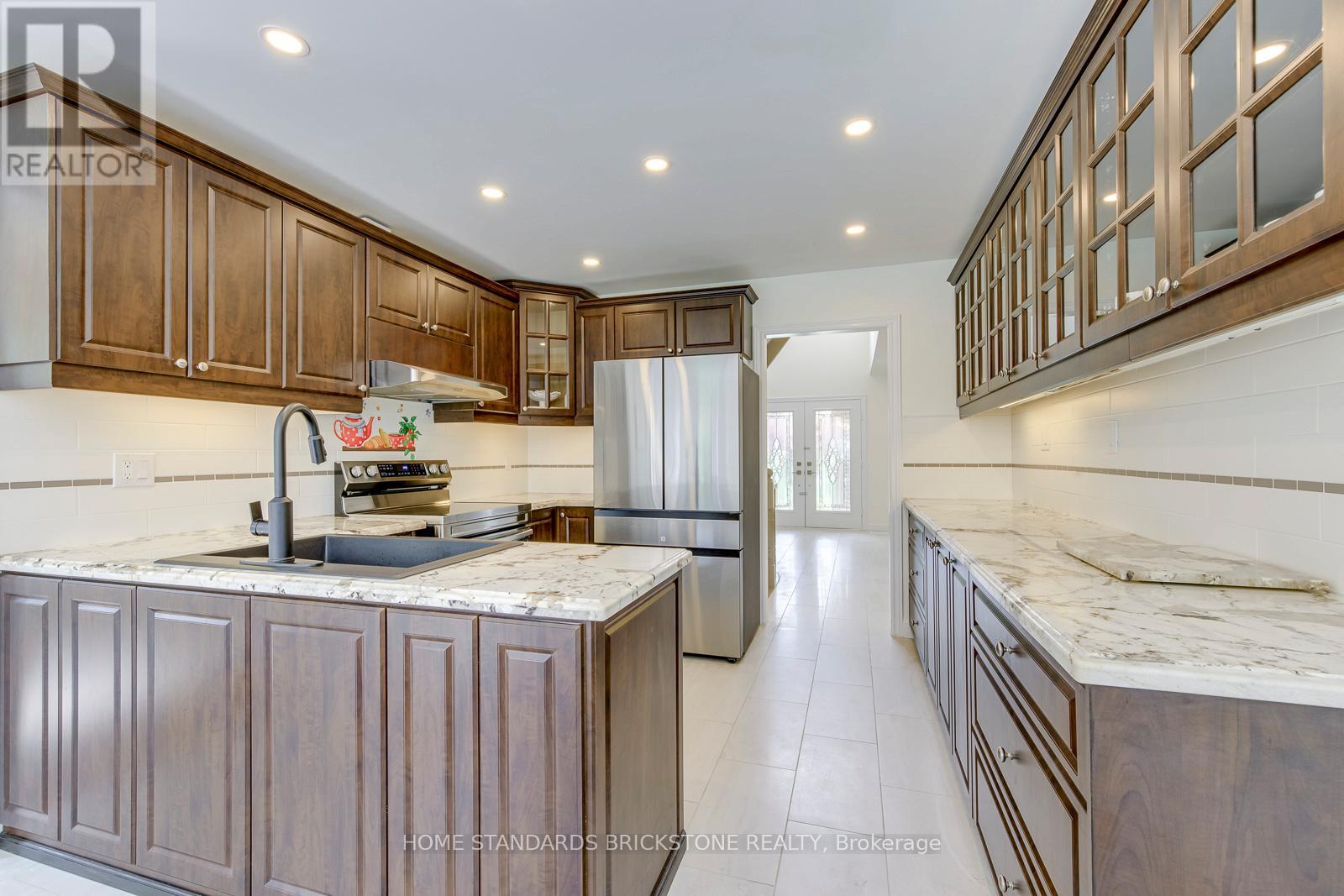 15 Samuel Crescent, Halton Hills (Georgetown), Ontario  L7G 5J2 - Photo 8 - W13477398