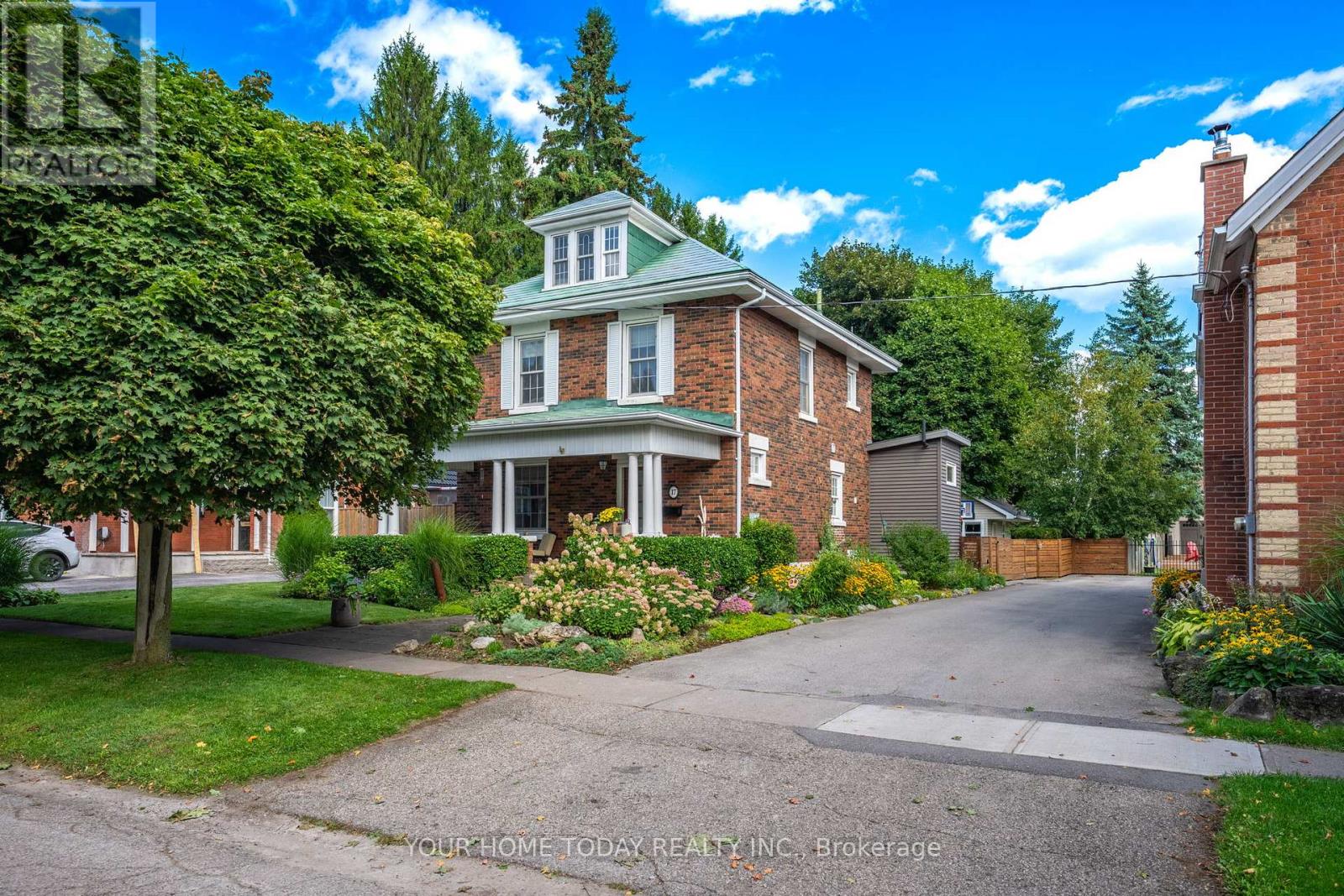 17 Park Avenue, Halton Hills (Ac Acton), Ontario  L7J 1Y3 - Photo 6 - W13479126