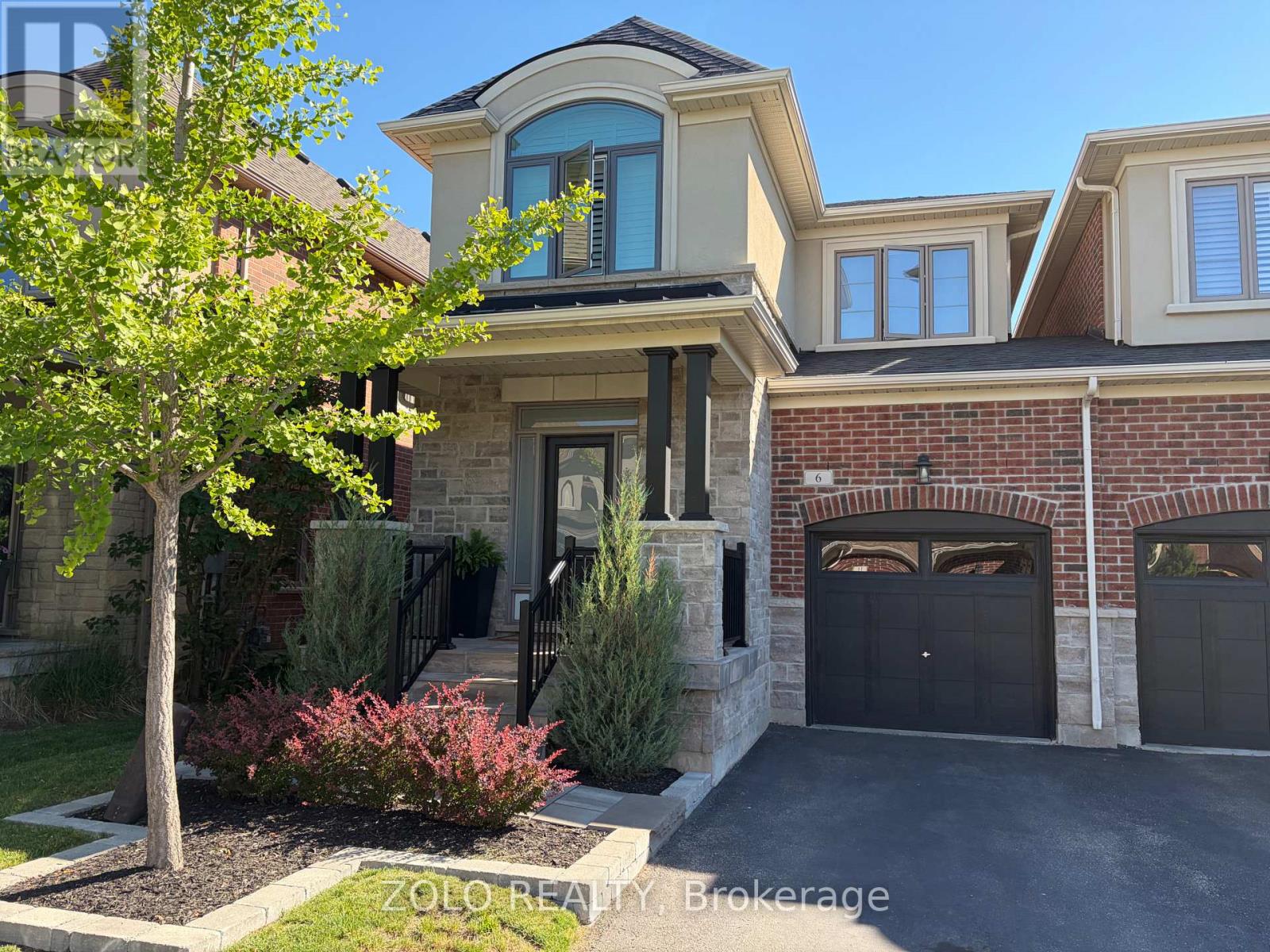 6 Diamond Leaf Lane, Halton Hills (Georgetown), Ontario  L7G 0G7 - Photo 1 - W13479834