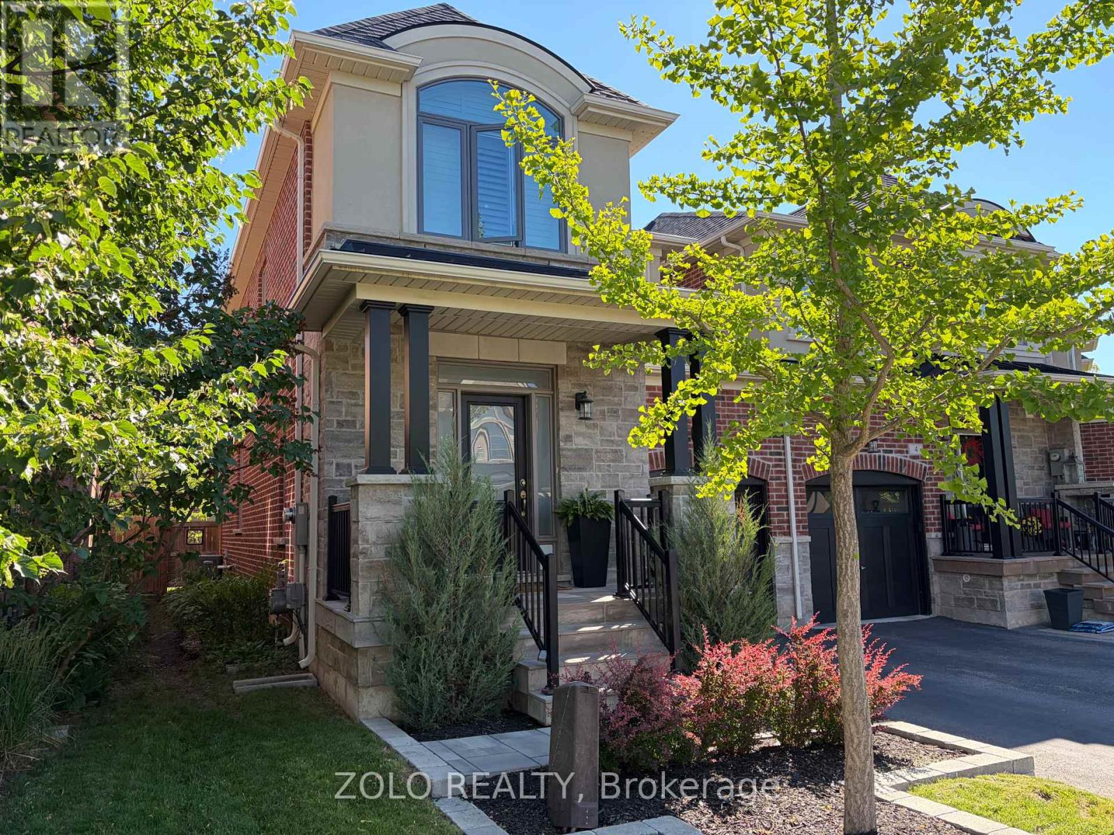 6 Diamond Leaf Lane, Halton Hills (Georgetown), Ontario  L7G 0G7 - Photo 2 - W13479834