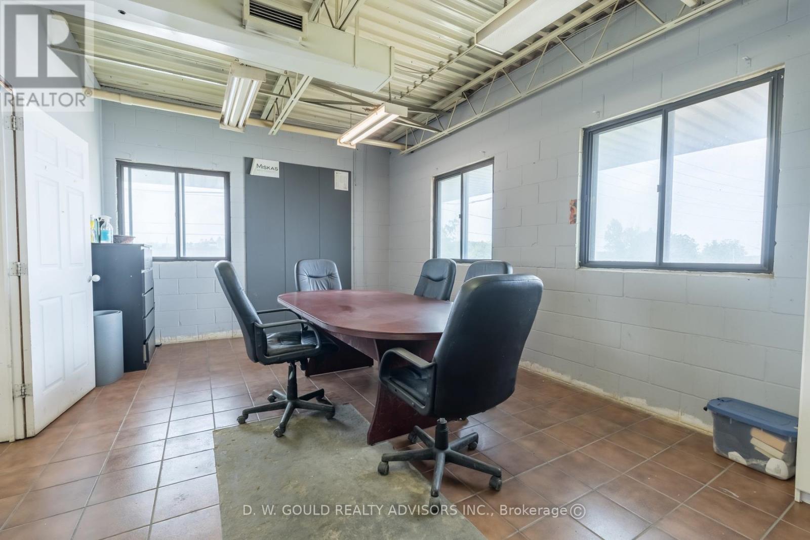 46 Armstrong Avenue, Halton Hills (Georgetown), Ontario  L7G 4R9 - Photo 19 - W13480266
