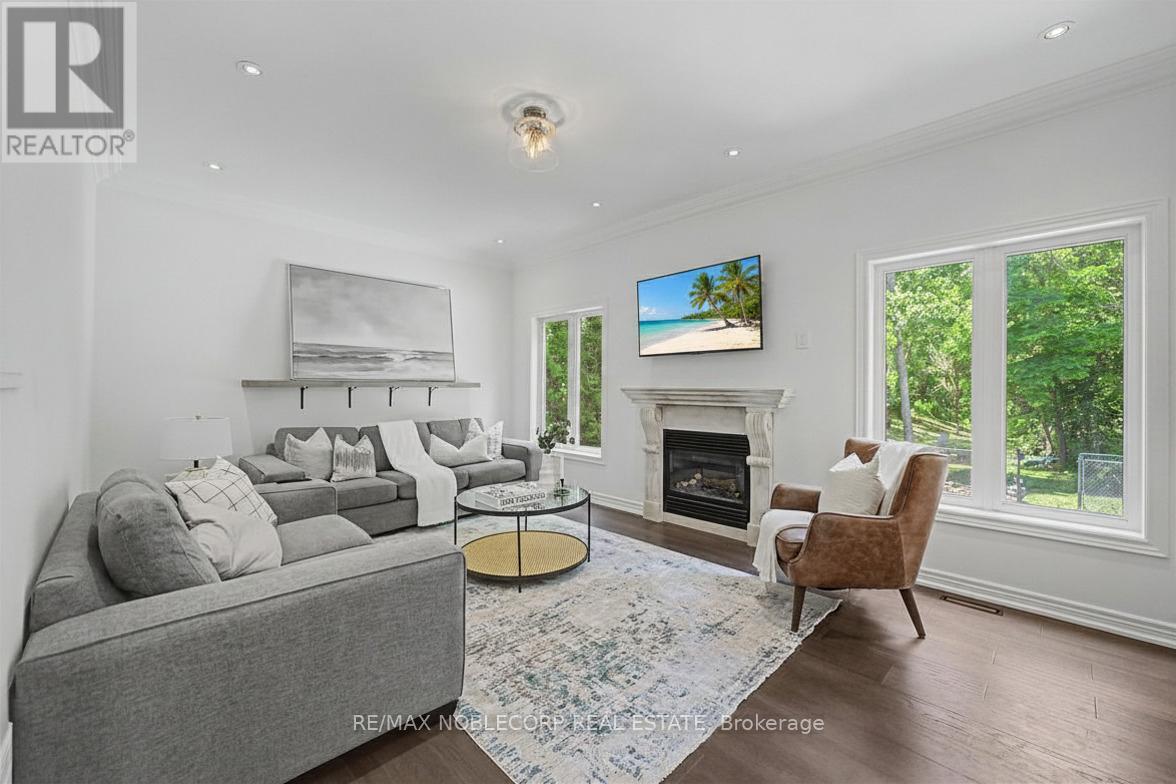 68 Meadowglen Boulevard, Halton Hills (Georgetown), Ontario  L7G 6J3 - Photo 12 - W13483598