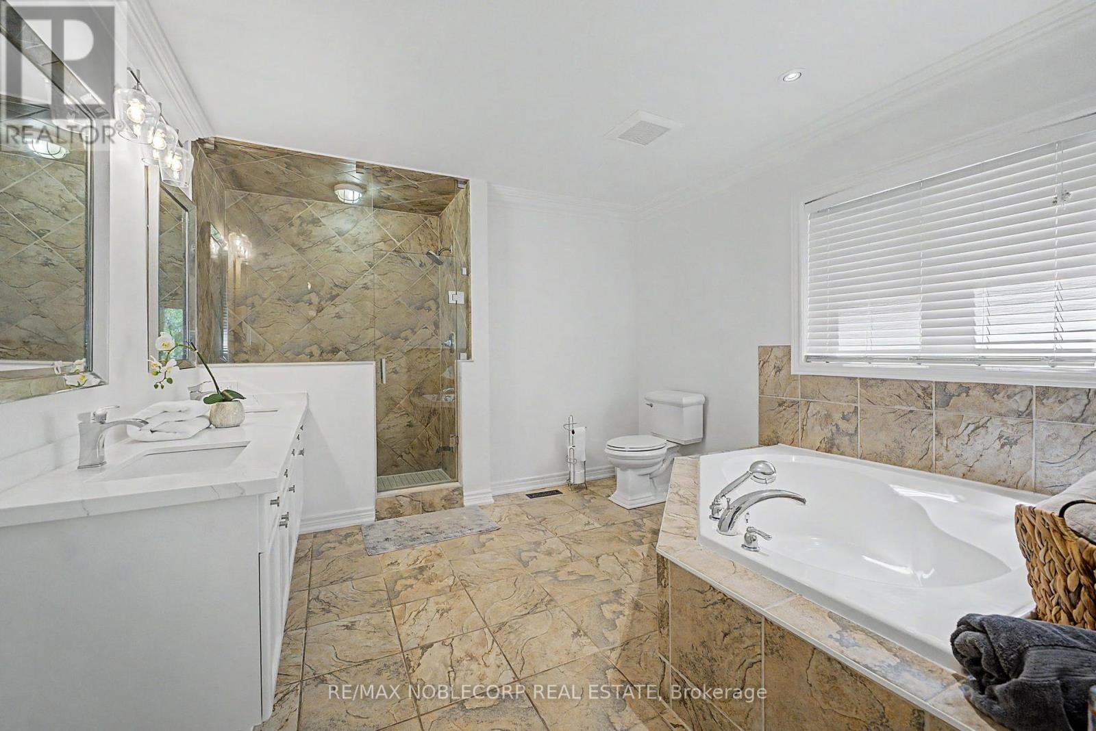 68 Meadowglen Boulevard, Halton Hills (Georgetown), Ontario  L7G 6J3 - Photo 22 - W13483598