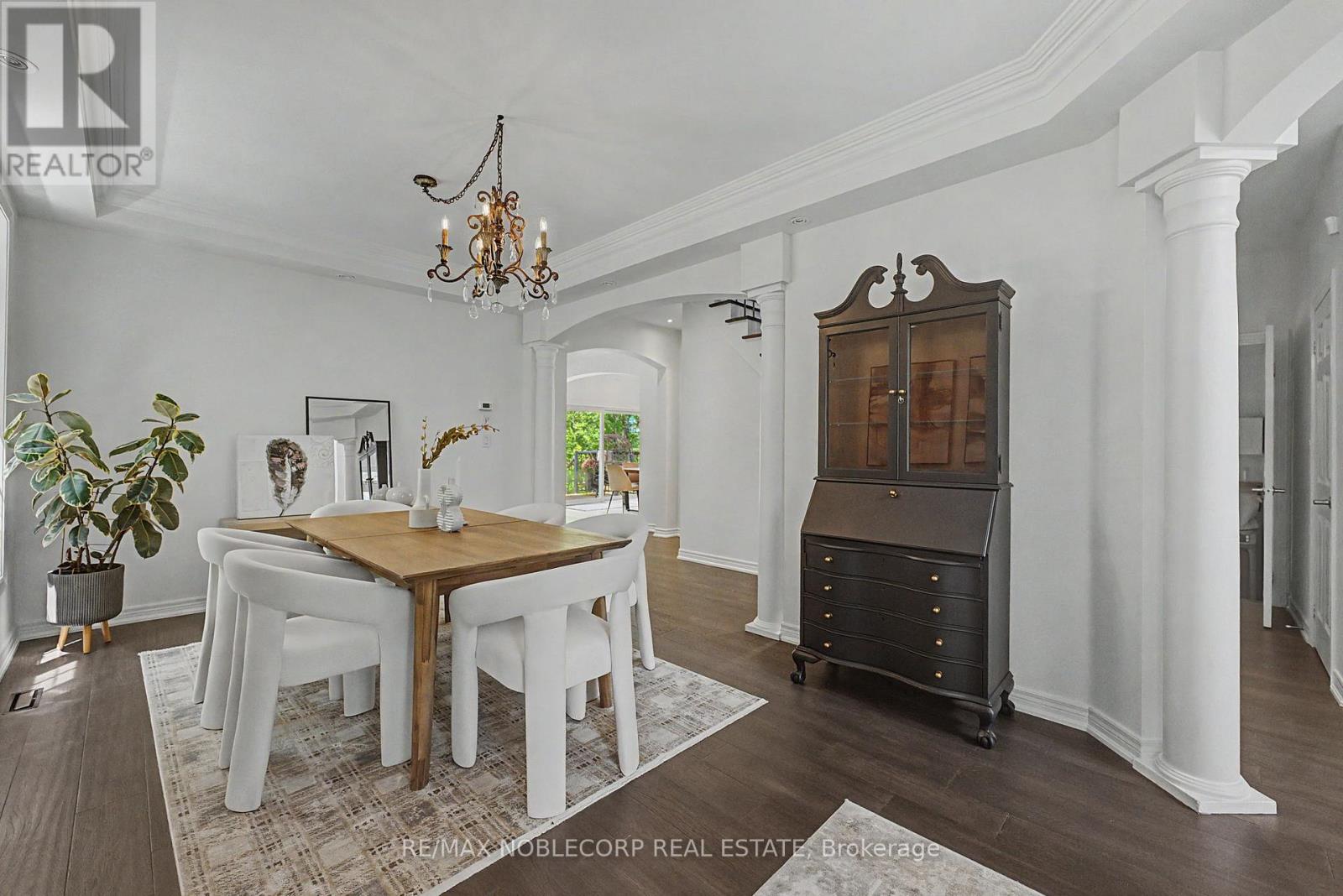 68 Meadowglen Boulevard, Halton Hills (Georgetown), Ontario  L7G 6J3 - Photo 9 - W13483598