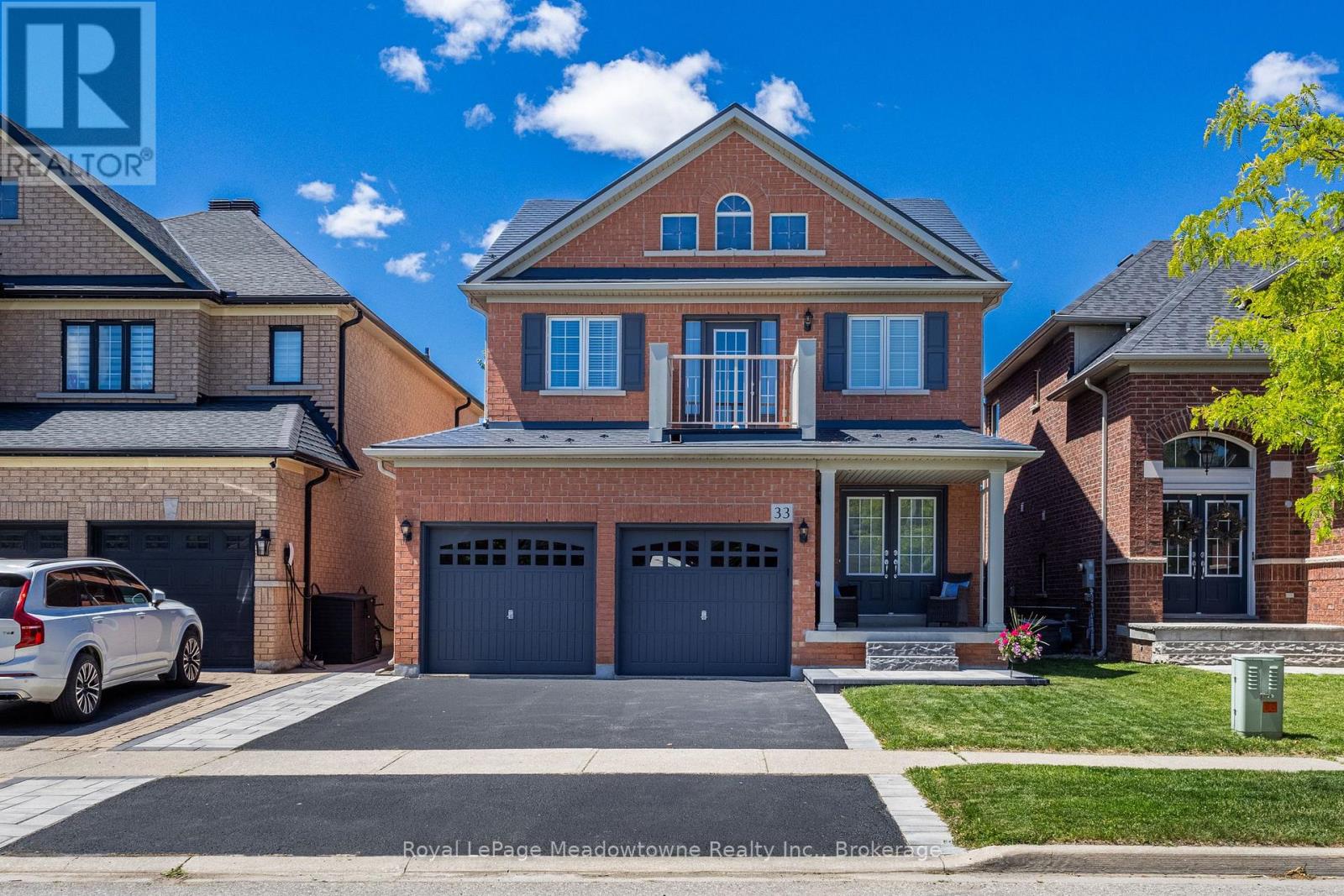 33 Milfoil Street, Halton Hills (Georgetown), Ontario  L7G 6M5 - Photo 4 - W13484756