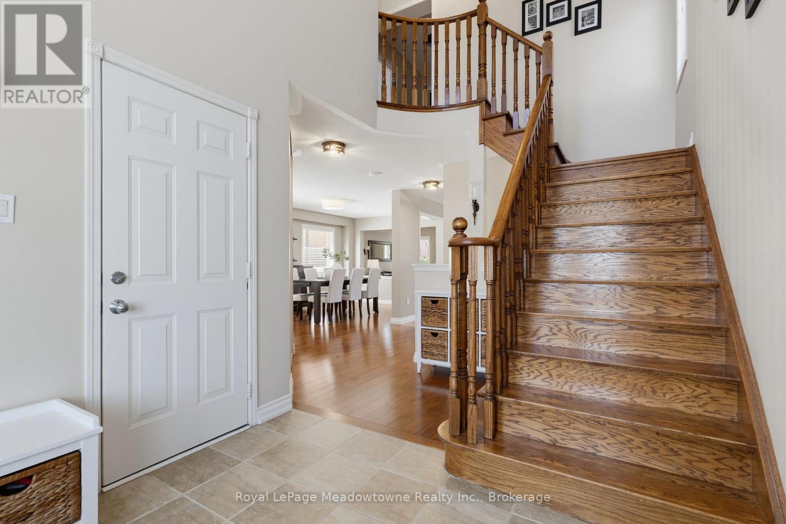 33 Milfoil Street, Halton Hills (Georgetown), Ontario  L7G 6M5 - Photo 7 - W13484756