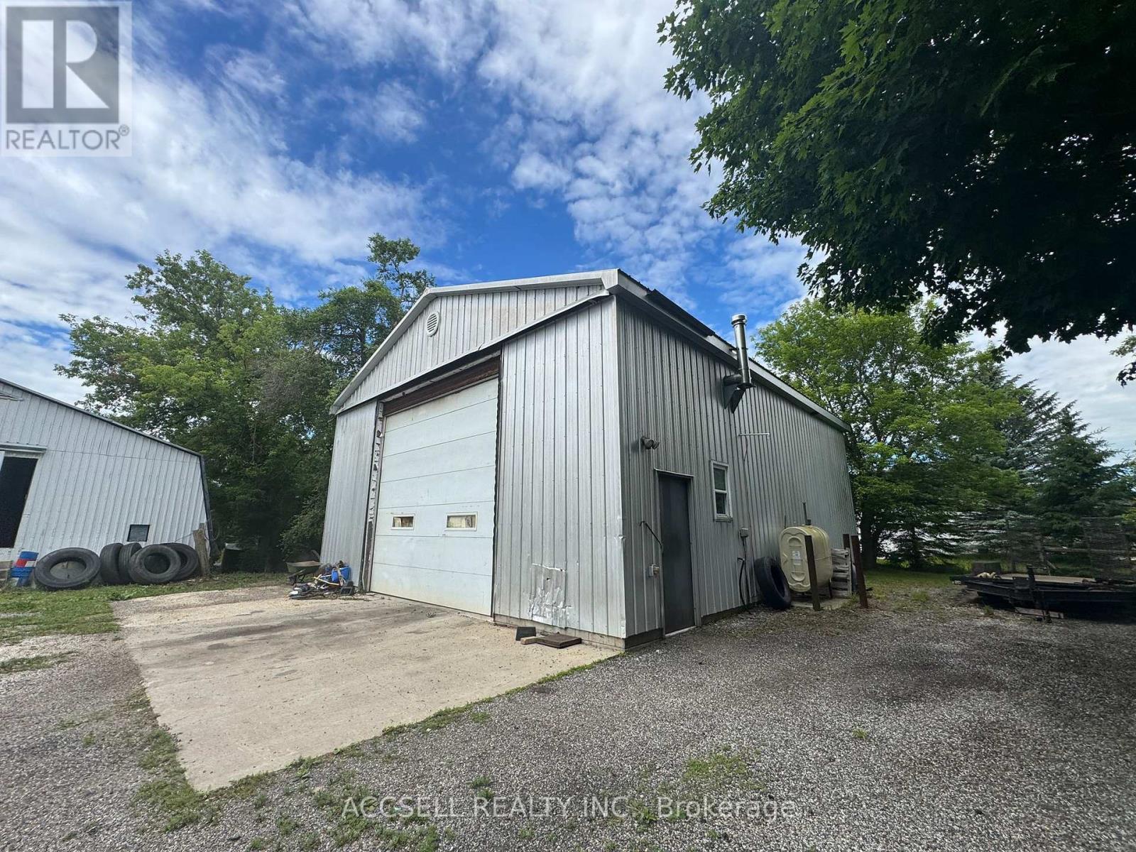 14222 Dublin Line, Halton Hills (Rural Halton Hills), Ontario  L7J 2L9 - Photo 4 - W13484860