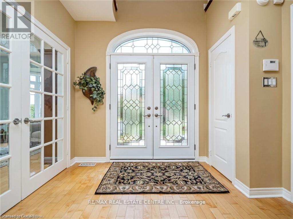 15 Trillium Terrace, Halton Hills (Rural Halton Hills), Ontario  L7J 2W8 - Photo 10 - W13485178