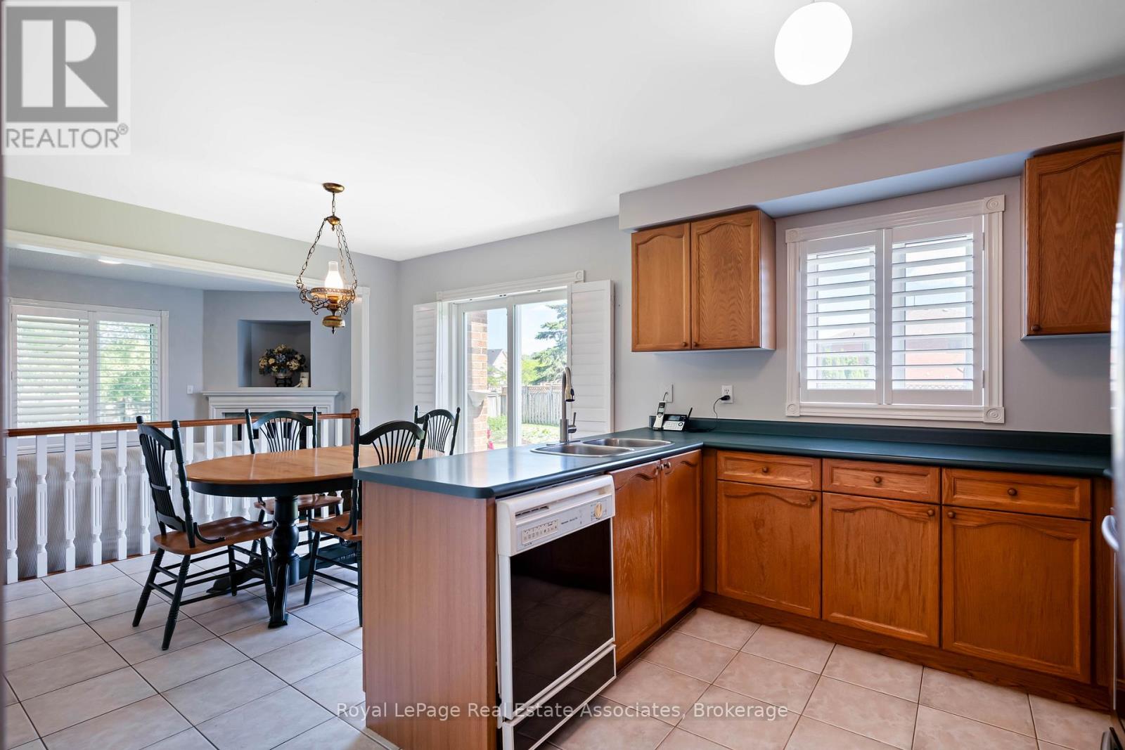 14306 Argyll Road, Halton Hills (Georgetown), Ontario  L7G 5R3 - Photo 17 - W13485366