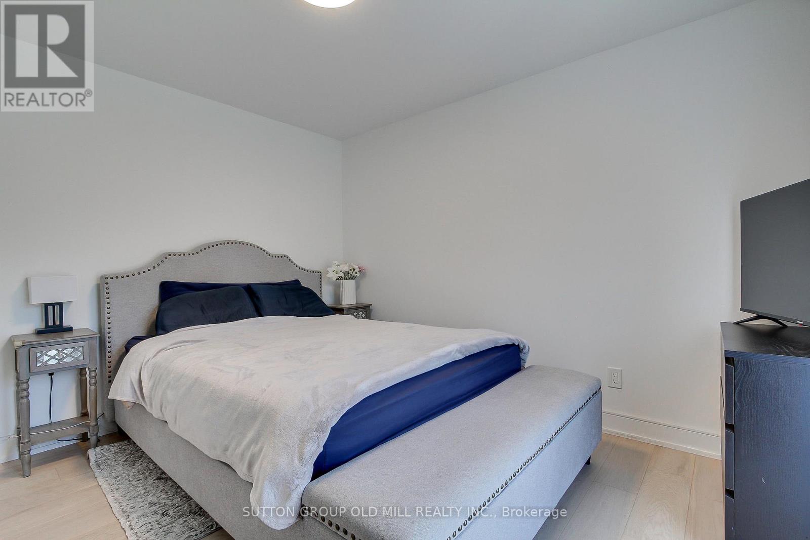 23 Moore Park Crescent, Halton Hills (Georgetown), Ontario  L7G 2T3 - Photo 19 - W13487512