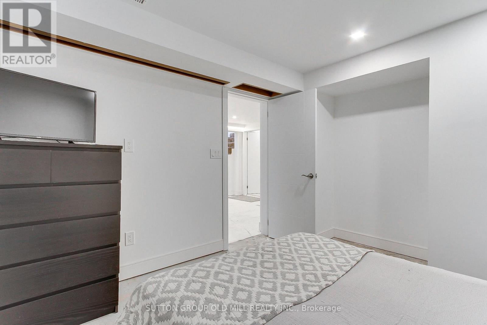 23 Moore Park Crescent, Halton Hills (Georgetown), Ontario  L7G 2T3 - Photo 35 - W13487512