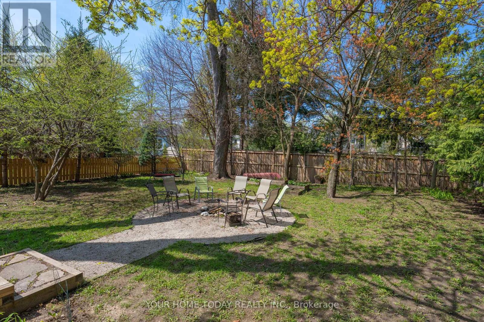 20 Elgin Street, Halton Hills (Georgetown), Ontario  L7G 3M3 - Photo 40 - W13487770