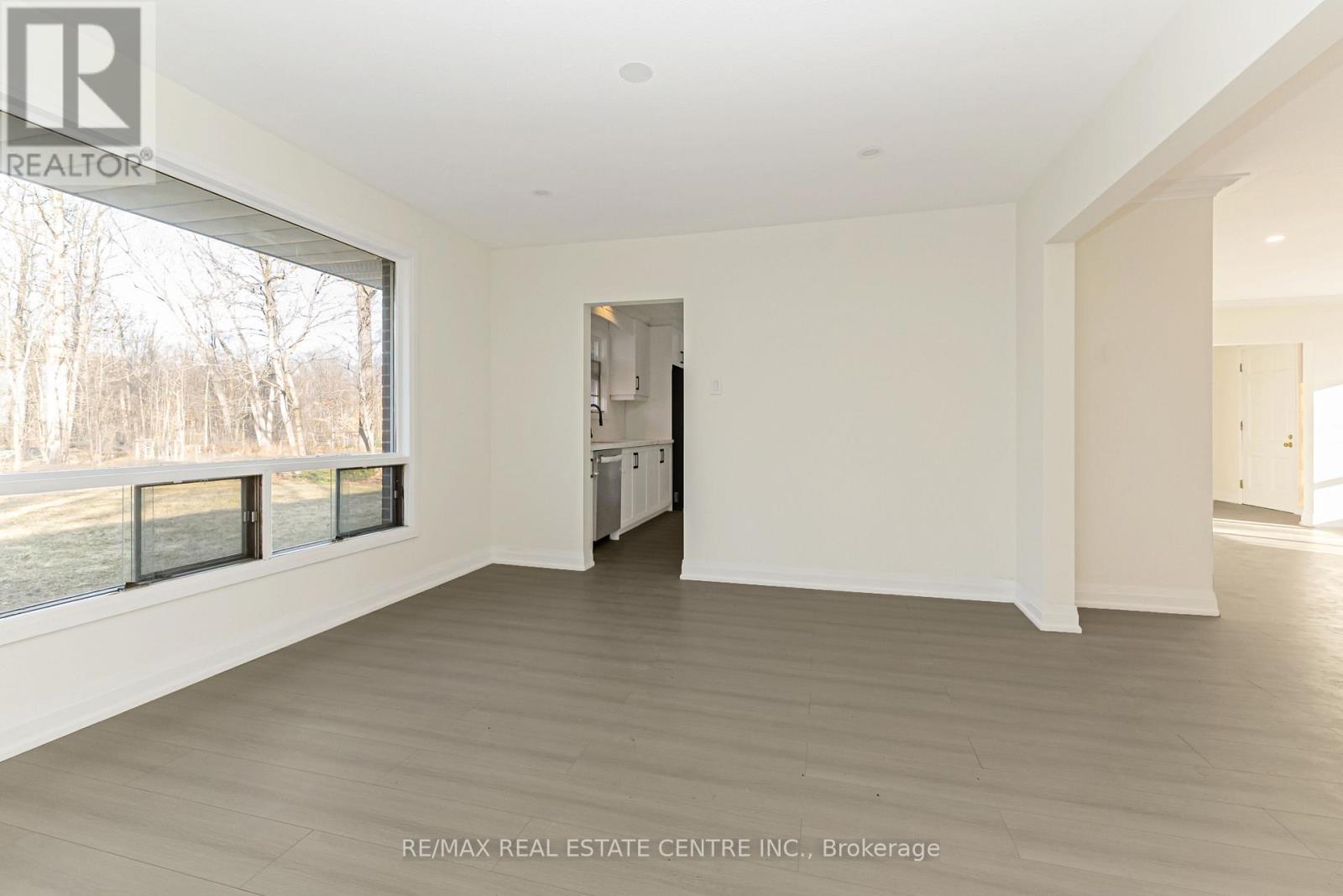 8449 8th Line, Halton Hills (Rural Halton Hills), Ontario  L7G 4S5 - Photo 11 - W13487902