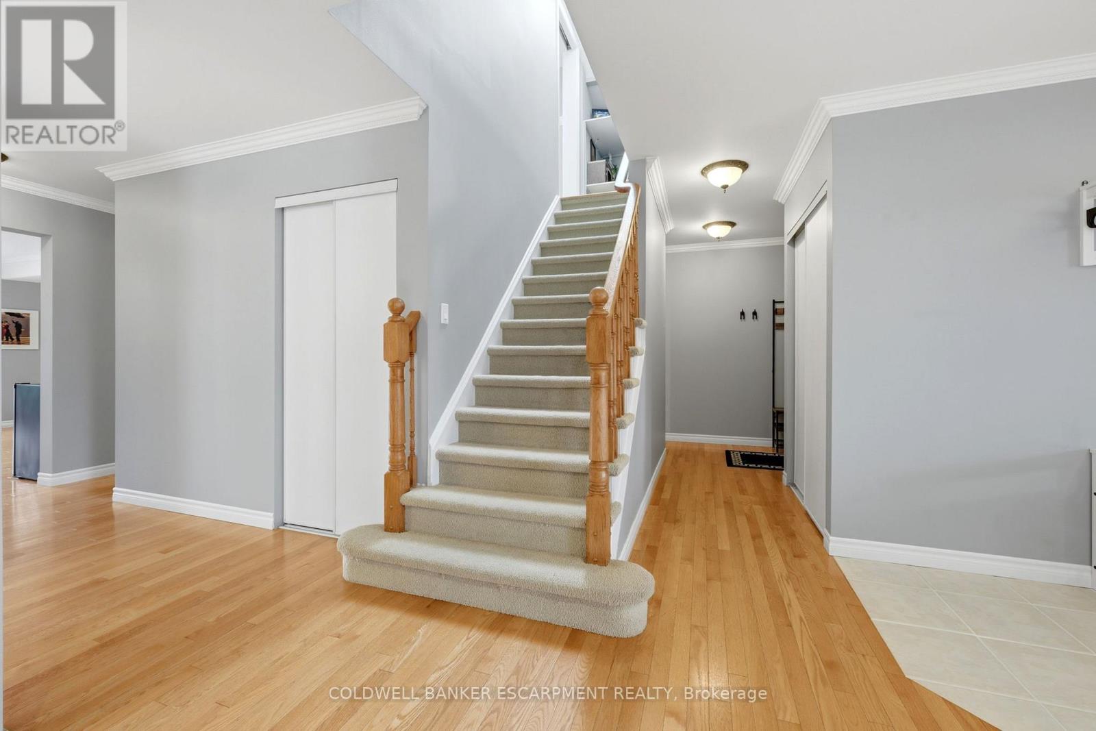 58 Dairy Drive, Halton Hills (Ac Acton), Ontario  L7J 2Y1 - Photo 20 - W13488118