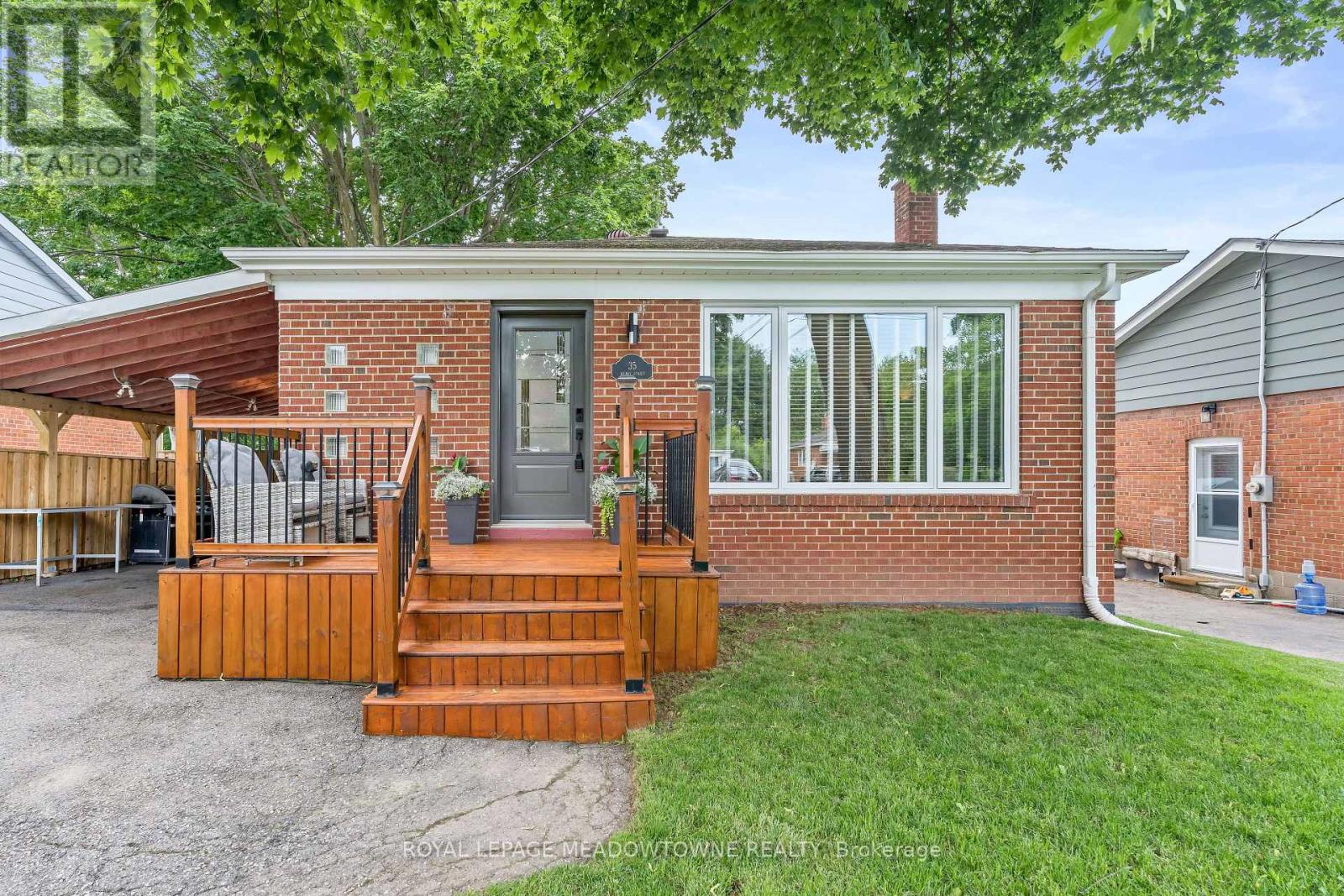 35 Henry Street, Halton Hills (Georgetown), Ontario  L7G 2K5 - Photo 3 - W13488188