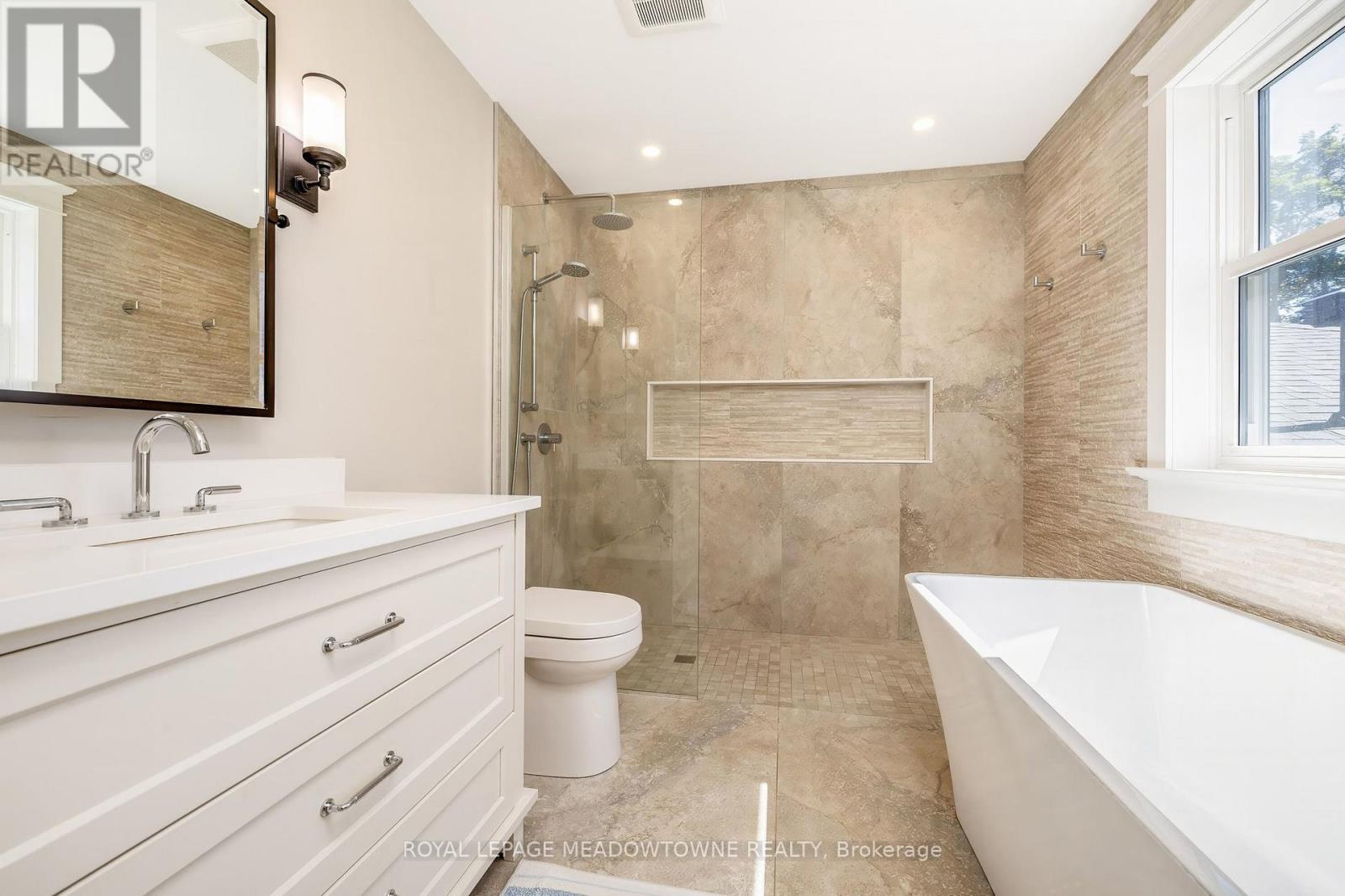 23 Mackenzie Drive, Halton Hills (Georgetown), Ontario  L7G 4C1 - Photo 29 - W13488728