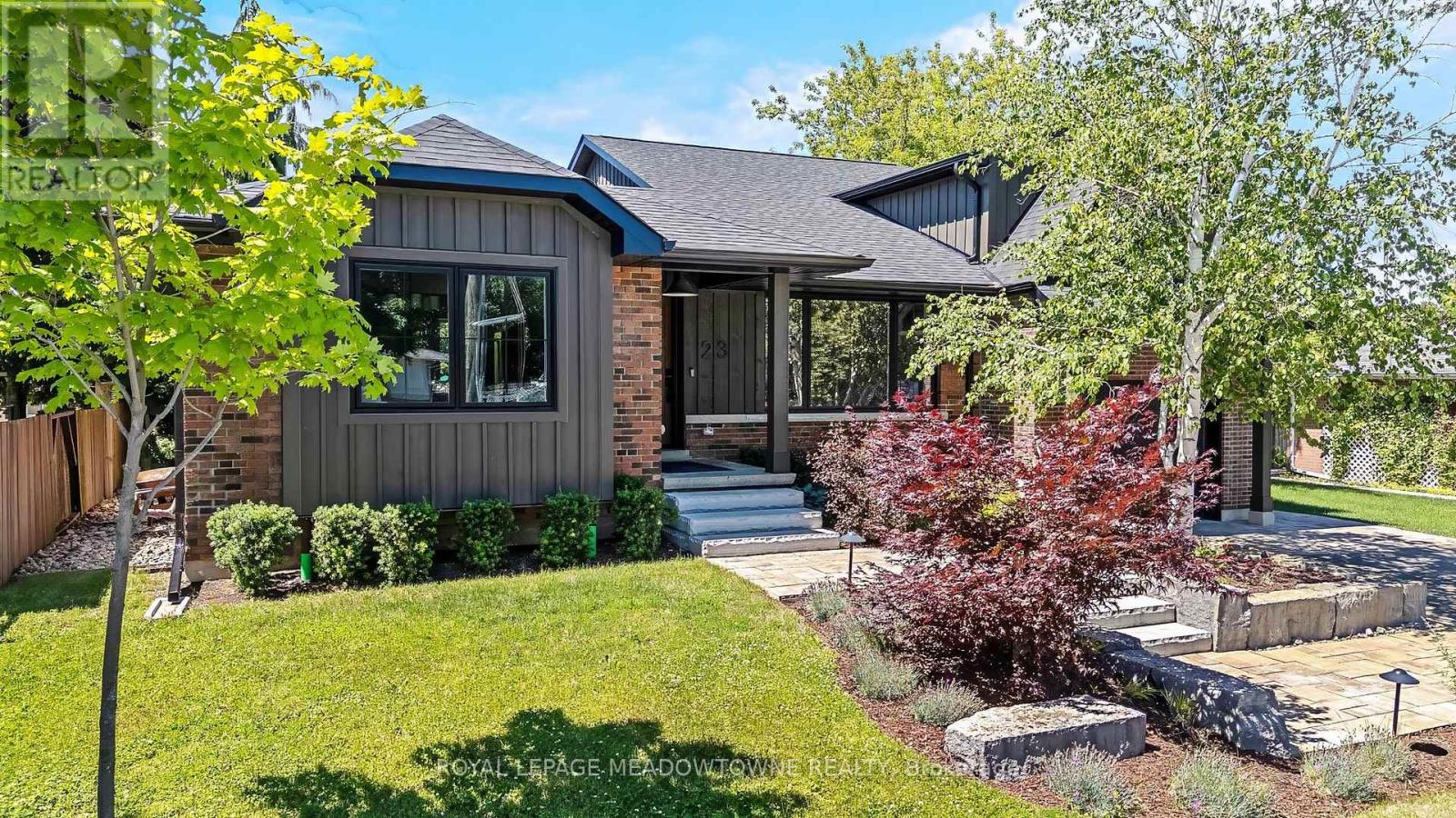 23 Mackenzie Drive, Halton Hills (Georgetown), Ontario  L7G 4C1 - Photo 3 - W13488728