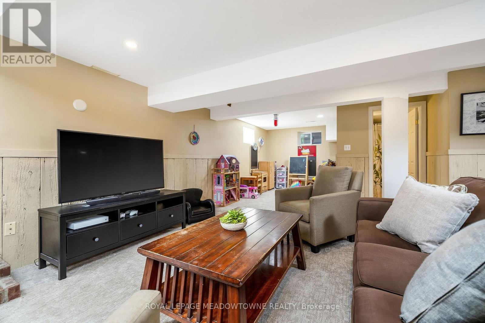 23 Mackenzie Drive, Halton Hills (Georgetown), Ontario  L7G 4C1 - Photo 37 - W13488728