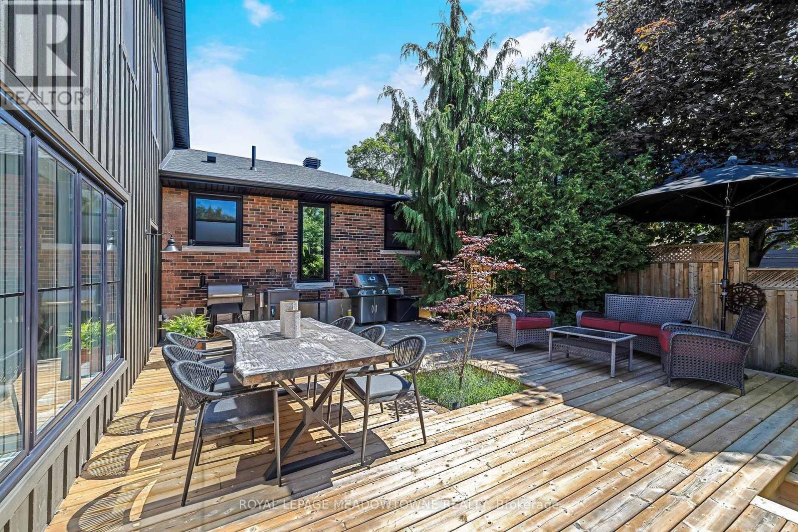 23 Mackenzie Drive, Halton Hills (Georgetown), Ontario  L7G 4C1 - Photo 40 - W13488728
