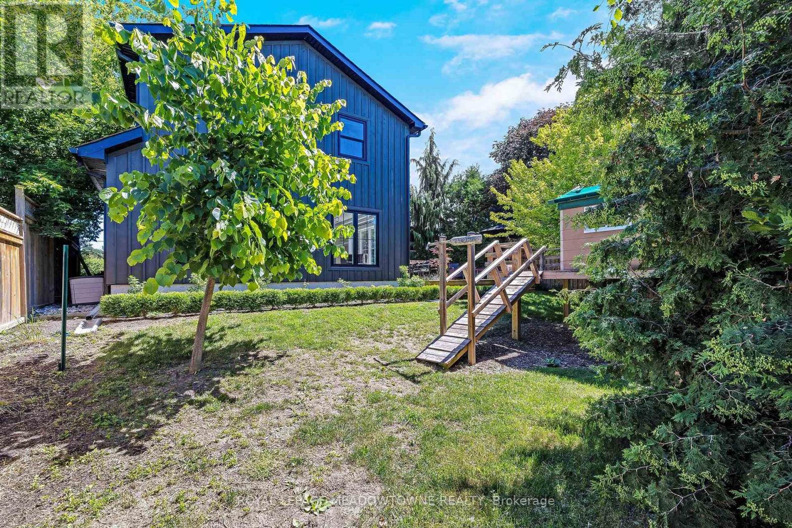 23 Mackenzie Drive, Halton Hills (Georgetown), Ontario  L7G 4C1 - Photo 44 - W13488728