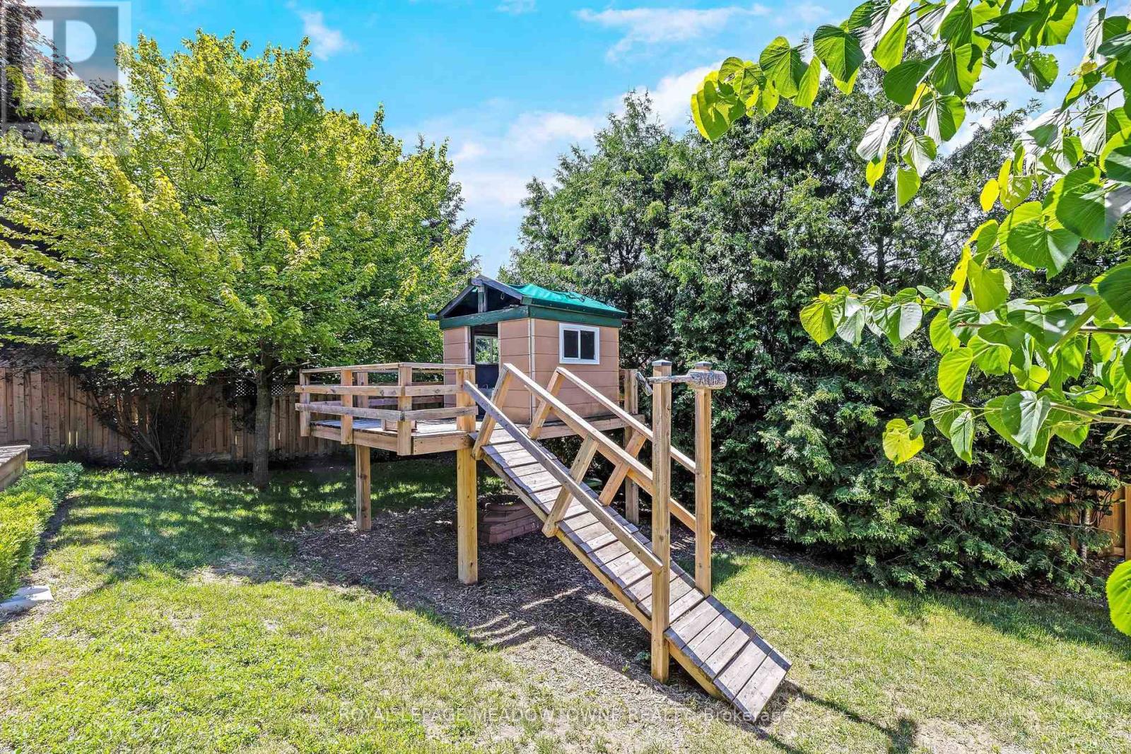 23 Mackenzie Drive, Halton Hills (Georgetown), Ontario  L7G 4C1 - Photo 45 - W13488728