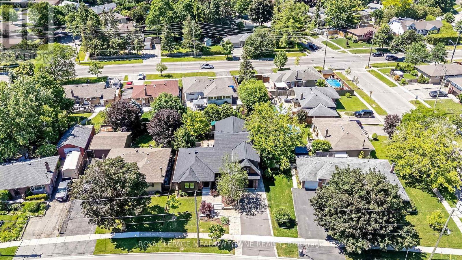 23 Mackenzie Drive, Halton Hills (Georgetown), Ontario  L7G 4C1 - Photo 46 - W13488728