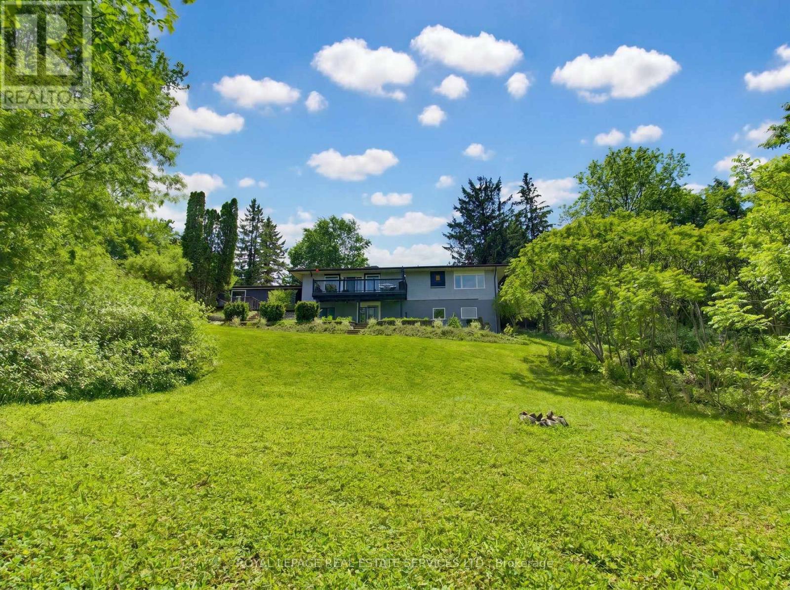18 Cherry Street, Halton Hills (Georgetown), Ontario  L7G 3J8 - Photo 1 - W13488954