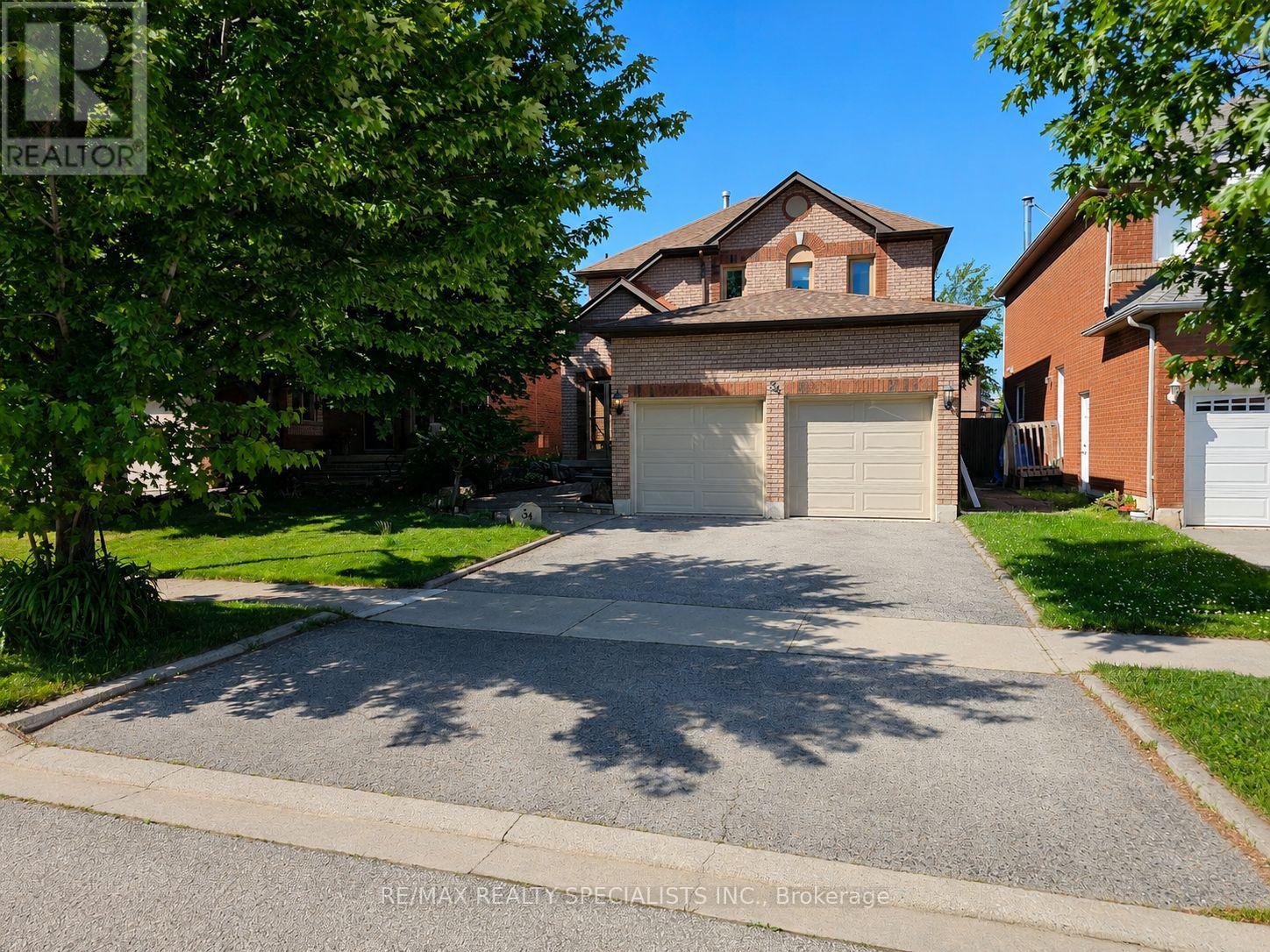 34 Killaloe Crescent, Halton Hills (Georgetown), Ontario  L7G 5N2 - Photo 1 - W13489480