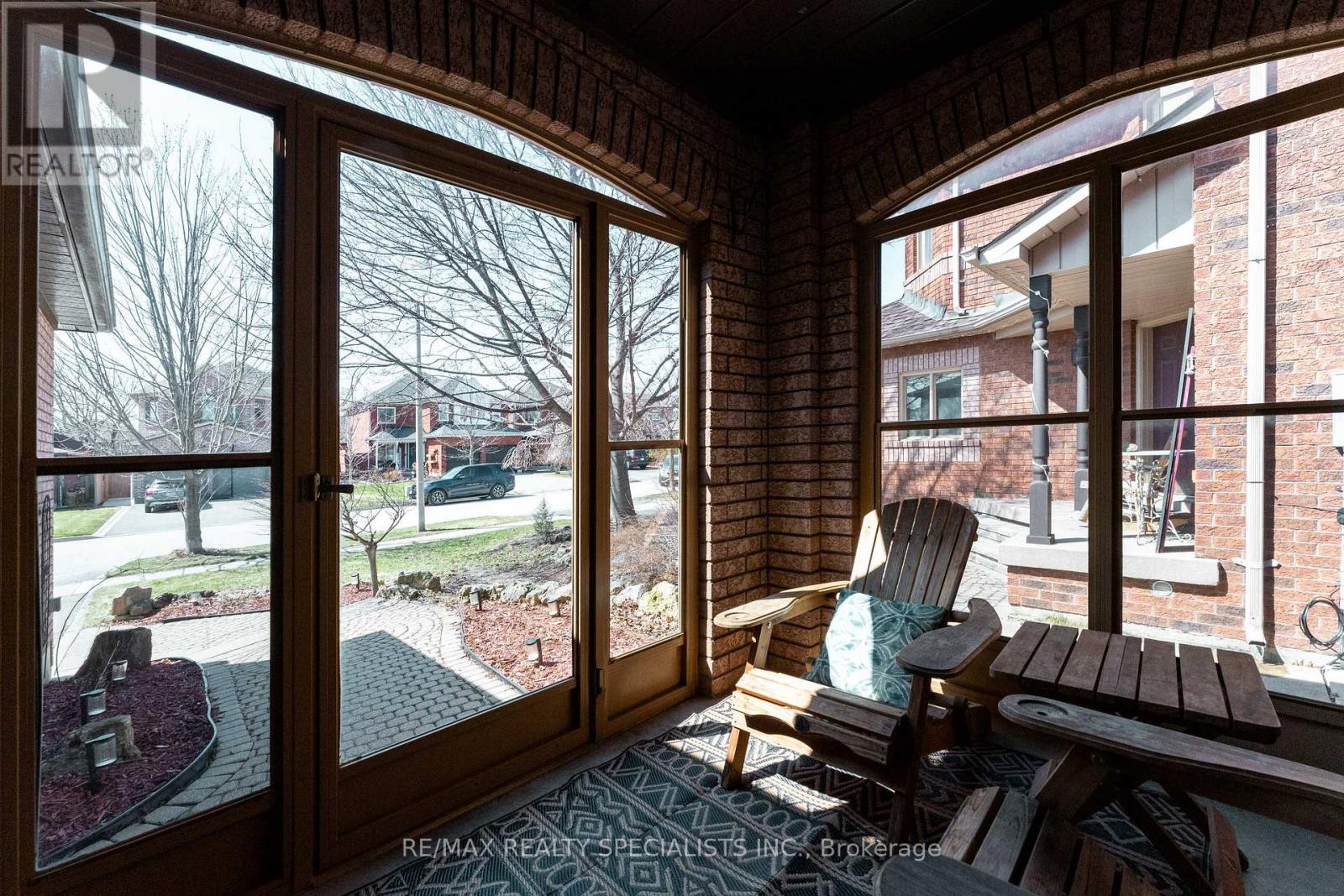 34 Killaloe Crescent, Halton Hills (Georgetown), Ontario  L7G 5N2 - Photo 8 - W13489480