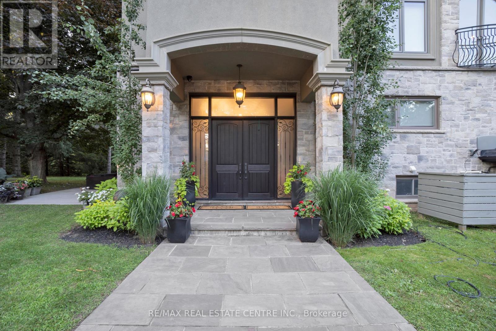 1175 Derry Road, Milton, Ontario  L0P 1B0 - Photo 4 - W13489500