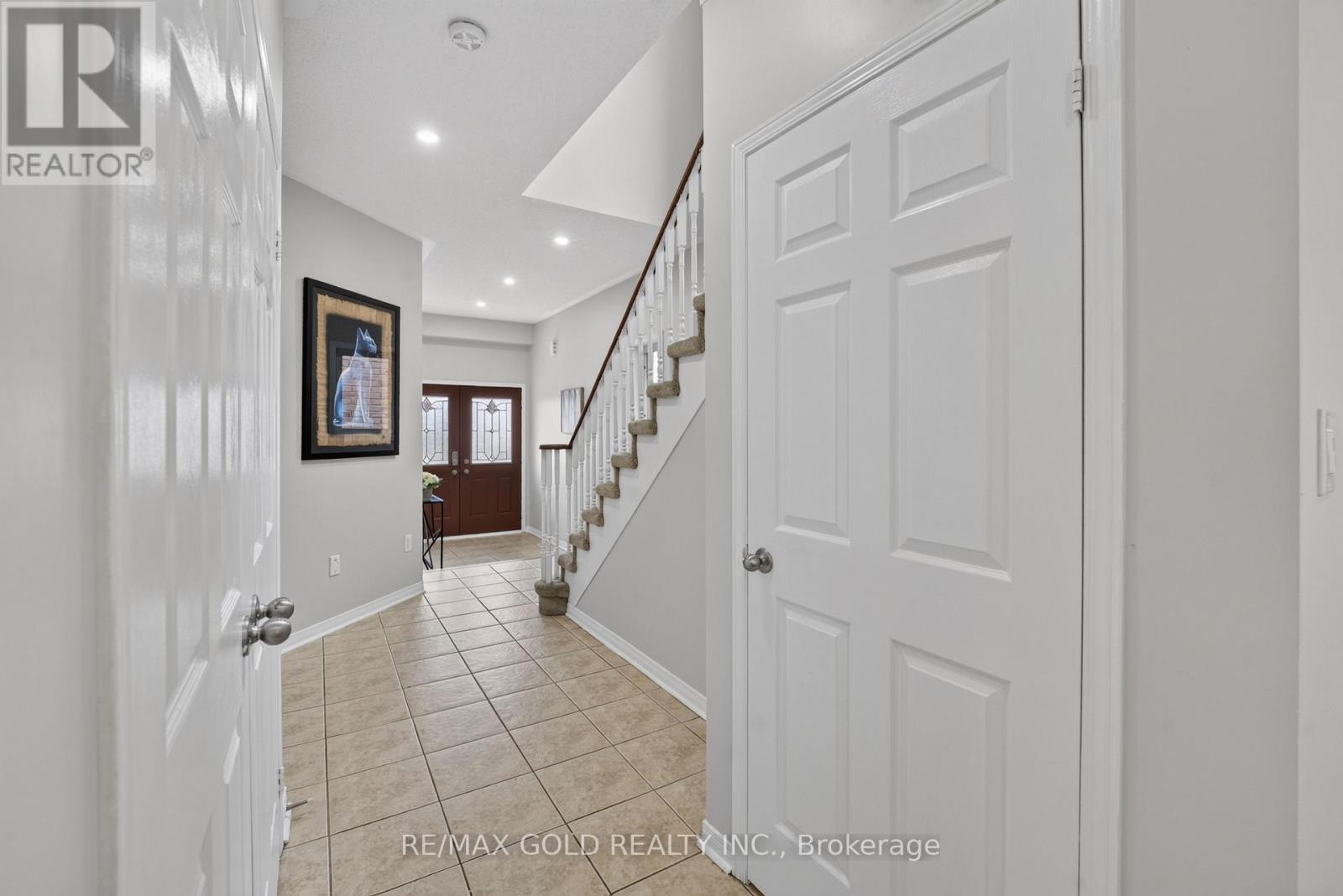 106 Meadowlark Drive, Halton Hills (Georgetown), Ontario  L7G 6N6 - Photo 4 - W13491932