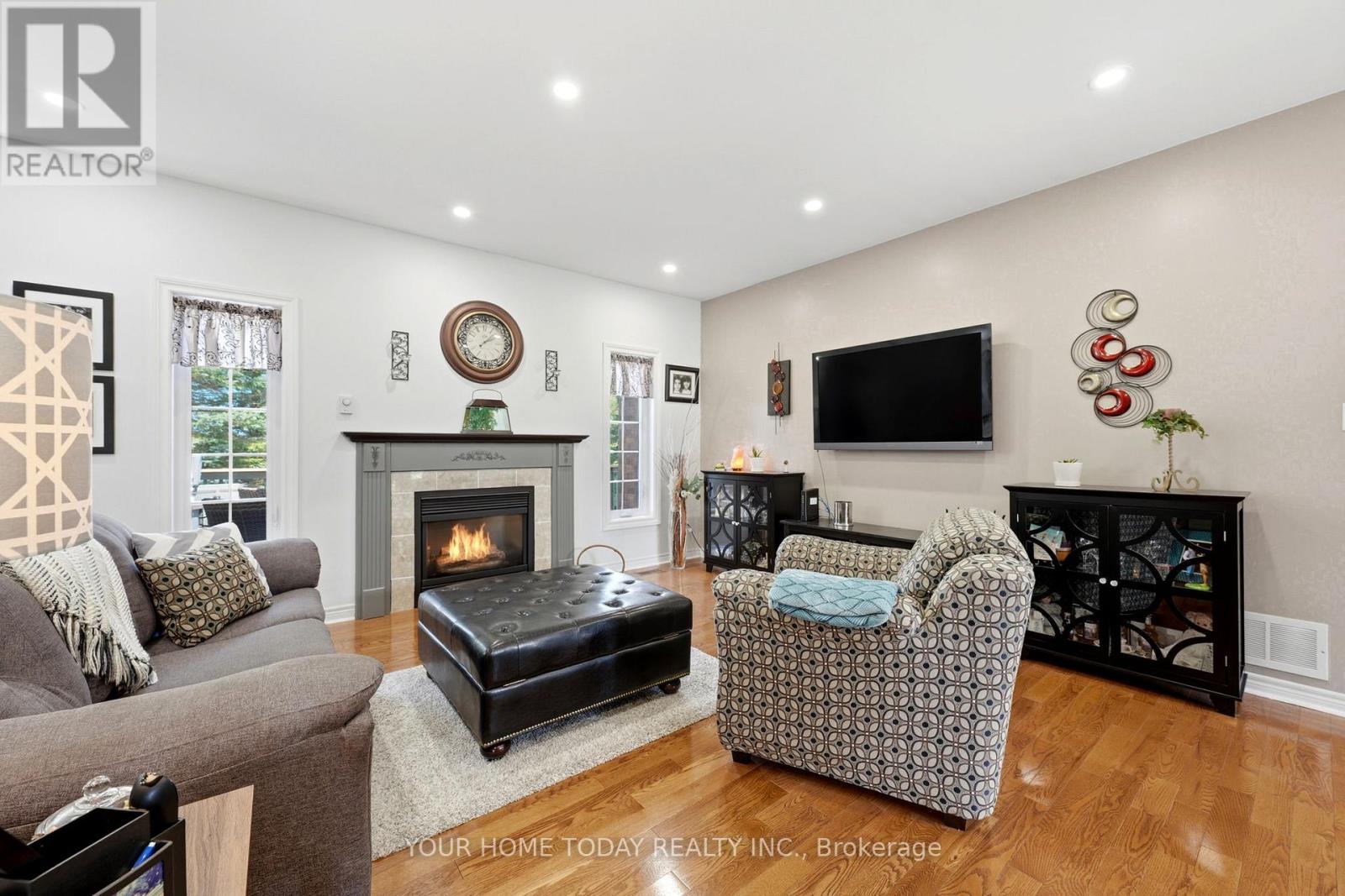 2 Trillium Terrace, Halton Hills (Rural Halton Hills), Ontario  L7J 2W8 - Photo 16 - W13492544