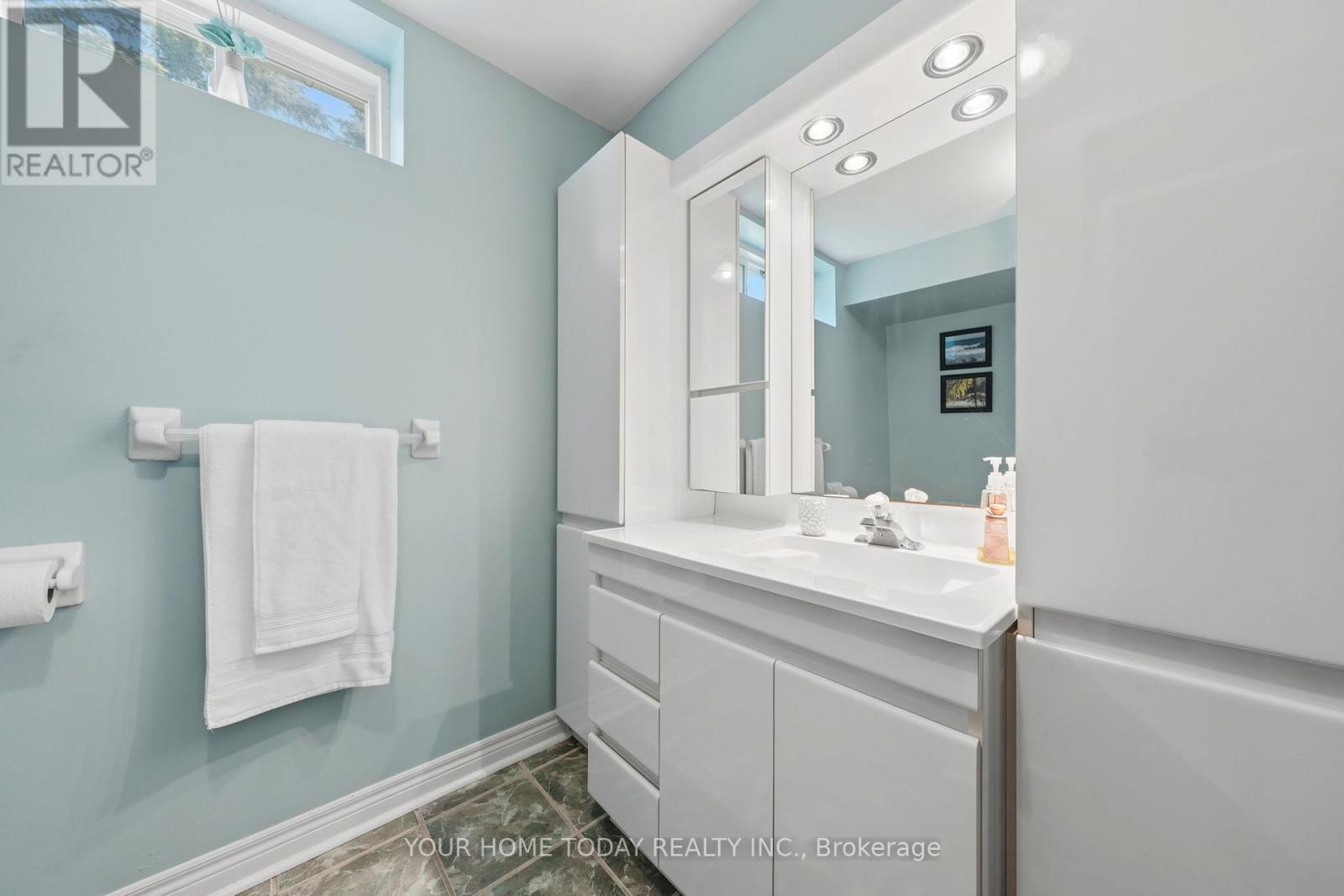 2 Trillium Terrace, Halton Hills (Rural Halton Hills), Ontario  L7J 2W8 - Photo 39 - W13492544