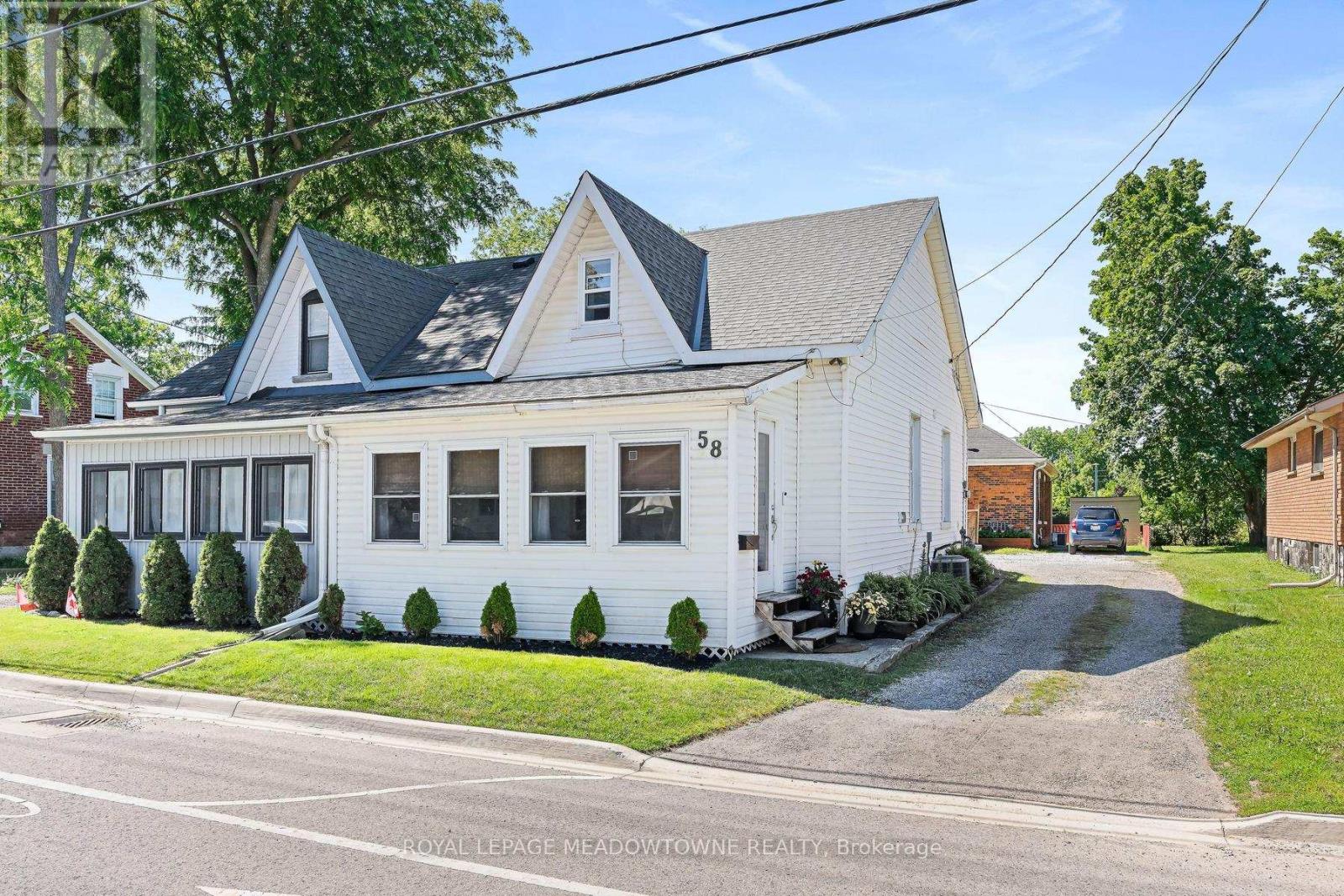 58 Young Street, Halton Hills (Ac Acton), Ontario  L7J 2G6 - Photo 2 - W13493218