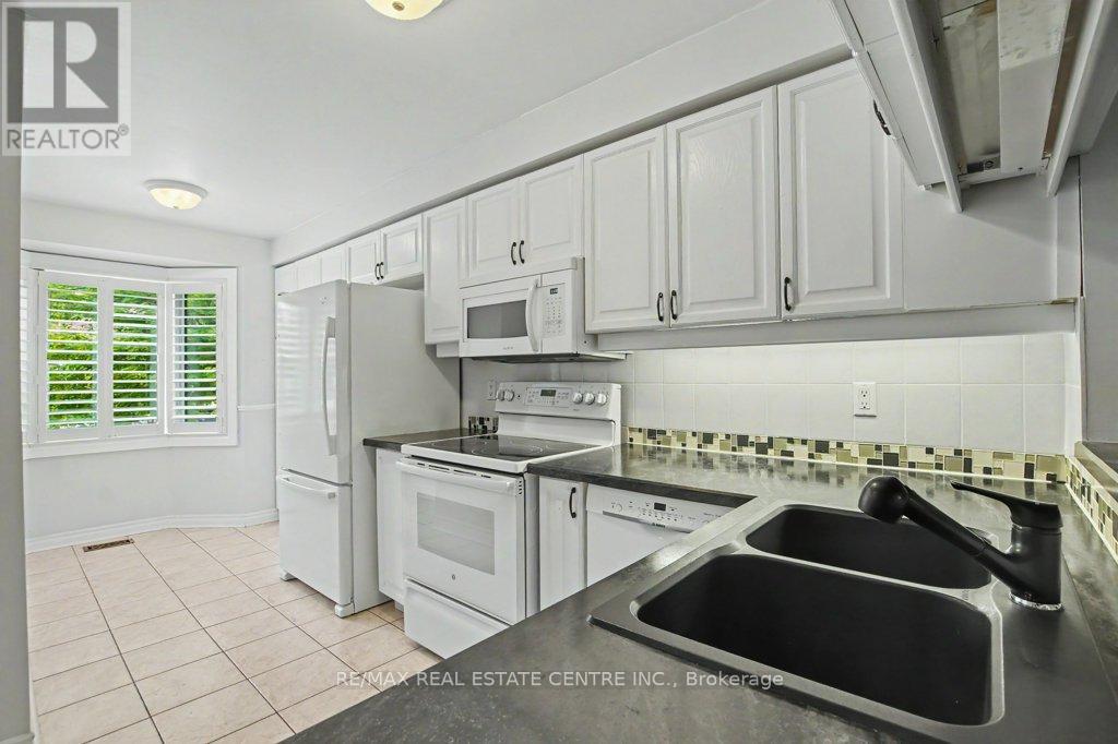 10 - 76 River Drive, Halton Hills (Georgetown), Ontario  L7G 2J2 - Photo 5 - W13493264
