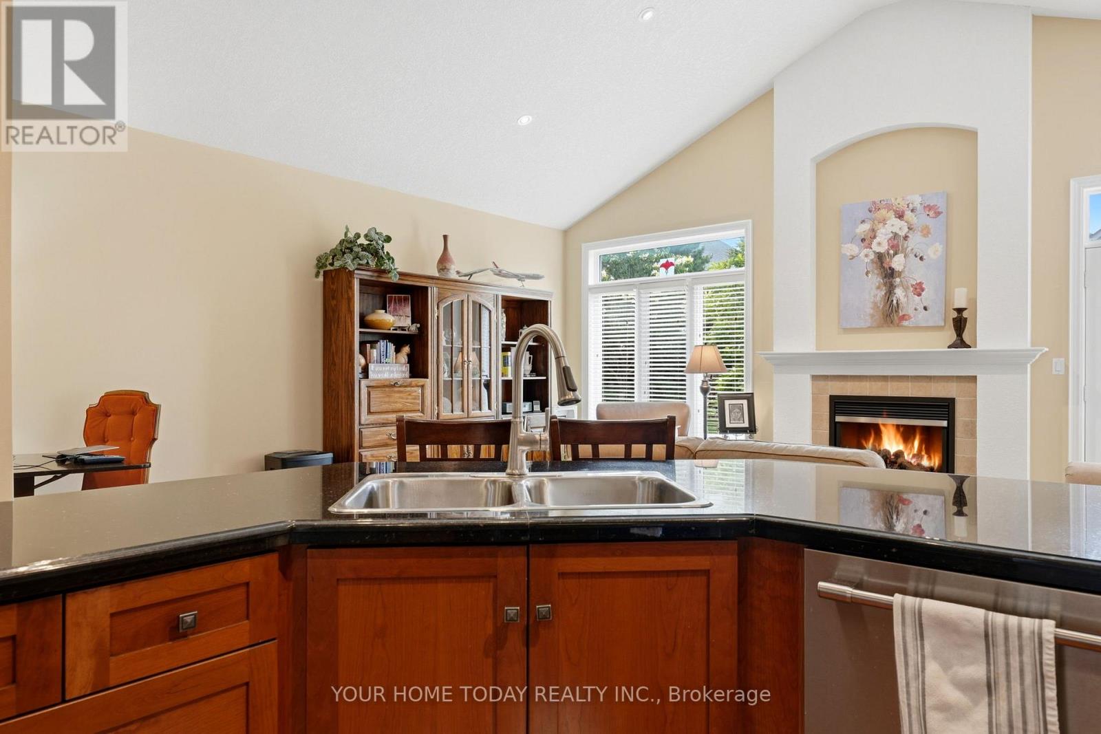 37 Dawkins Crescent, Halton Hills (Ac Acton), Ontario  L7J 2Z5 - Photo 15 - W13493562
