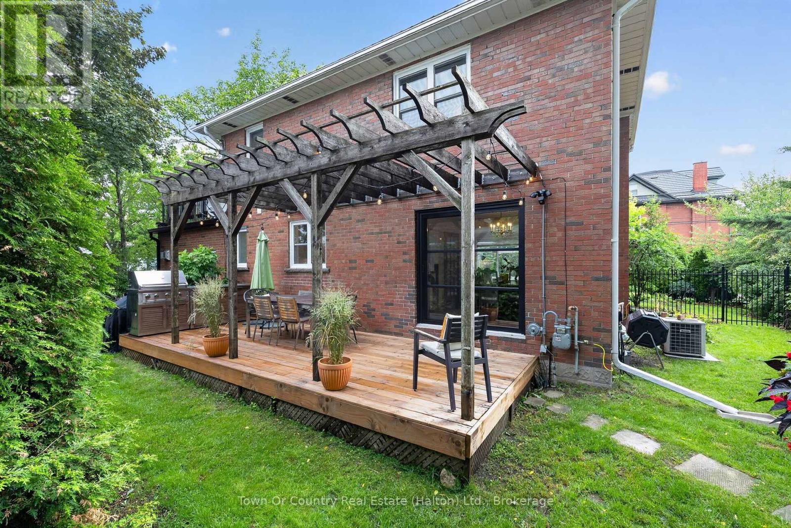 36 Willow Street N, Halton Hills (Ac Acton), Ontario  L7J 1Z7 - Photo 44 - W13494576